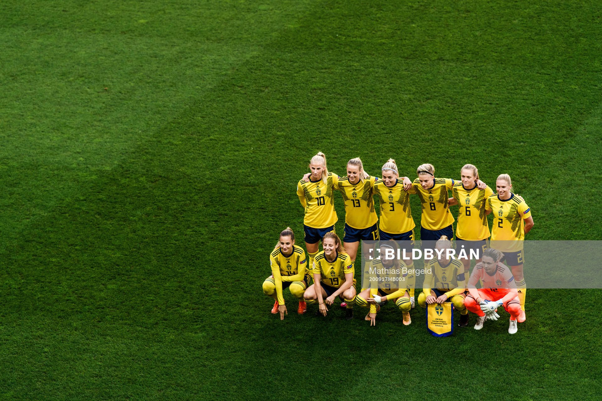 The starting eleven of Sweden pose for a team photo