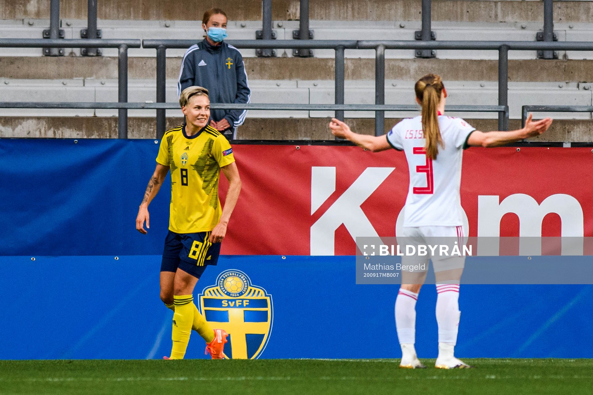 Lina Hurtig of Sweden celebrates the 1-0 goal