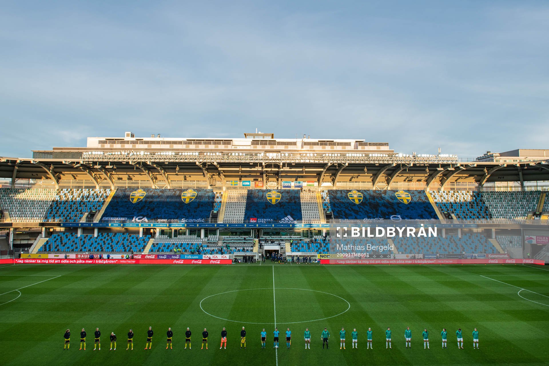 Players of Sweden and of Hungary