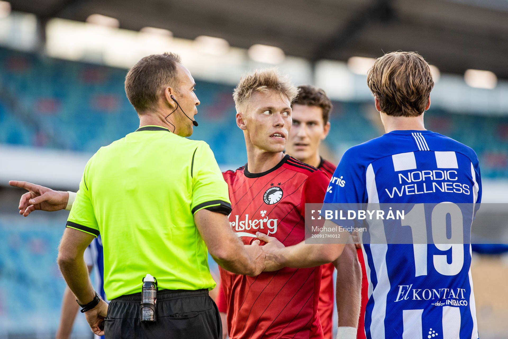 Viktor Fischer of FC Köpenhamn and August Erlingmark of
