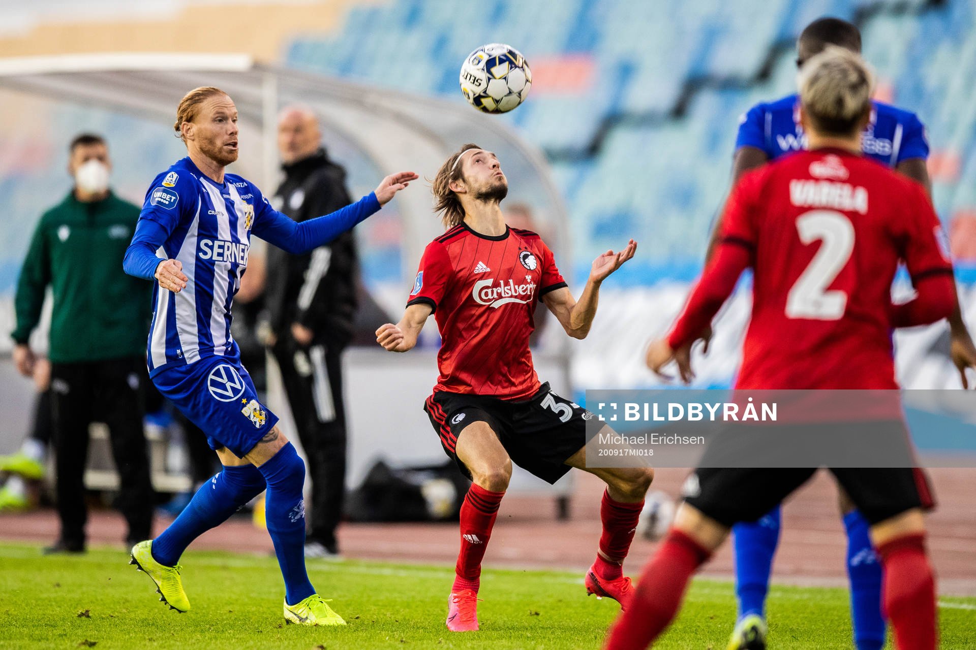 Alexander Farnerud of IFK Göteborg and Rasmus Falk of FC