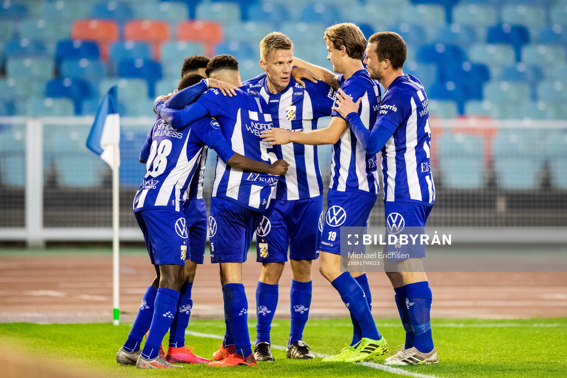 Tobias Sana of IFK Göteborg celebrates with teammates