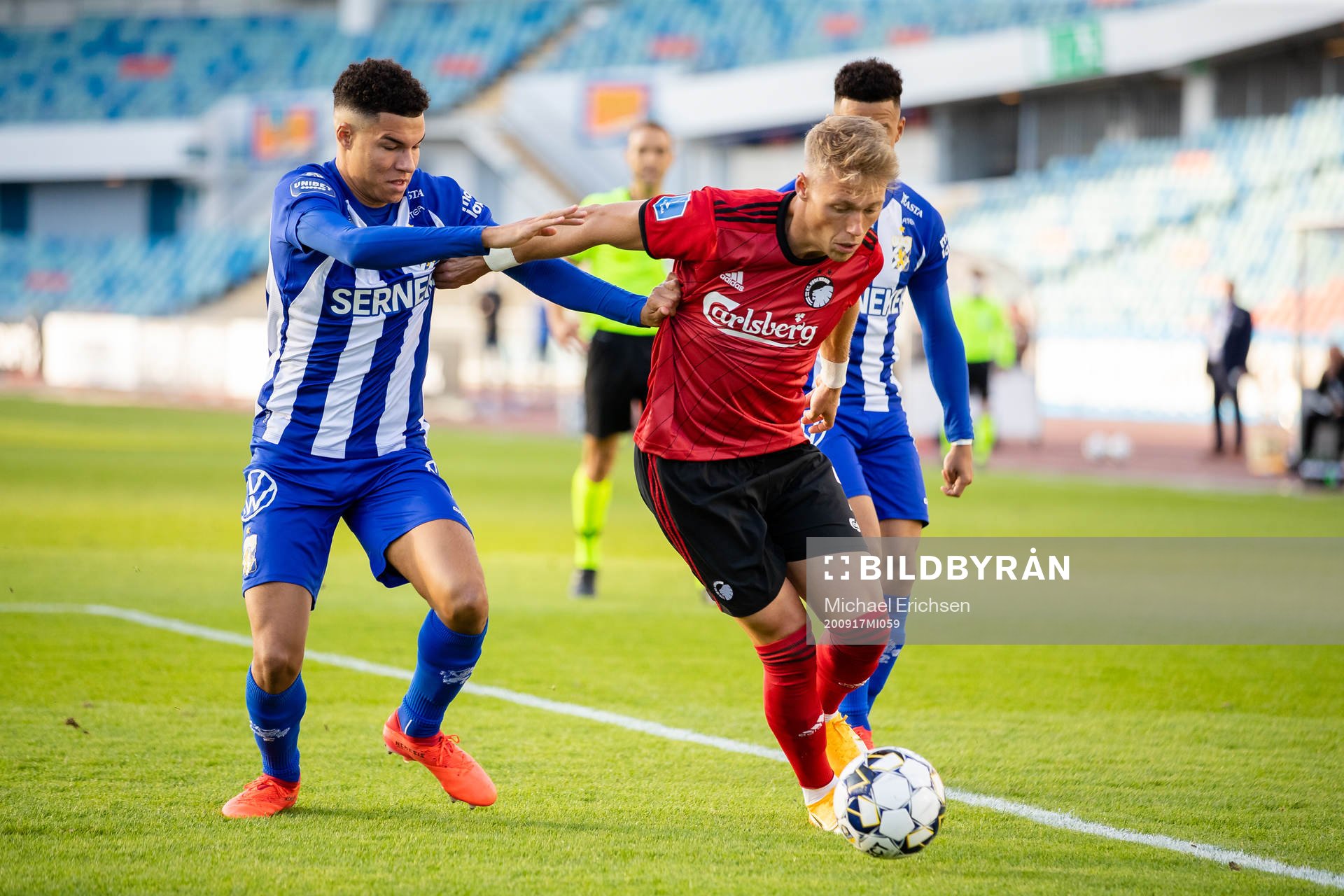 Alexander Jallow of IFK Göteborg and Viktor Fischer of FC