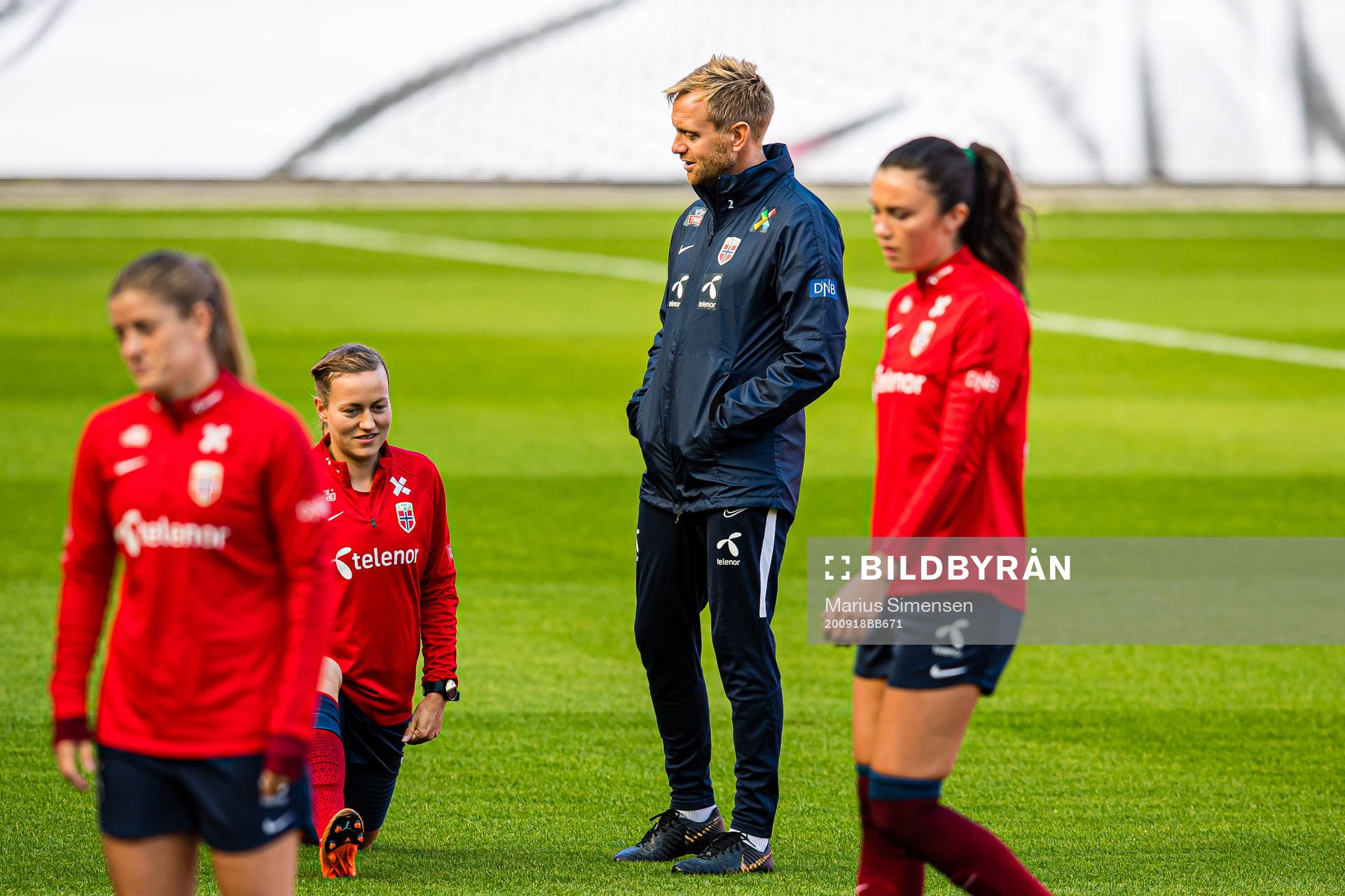 Kristine Minde of Norway and Martin Sjögren, head coach of