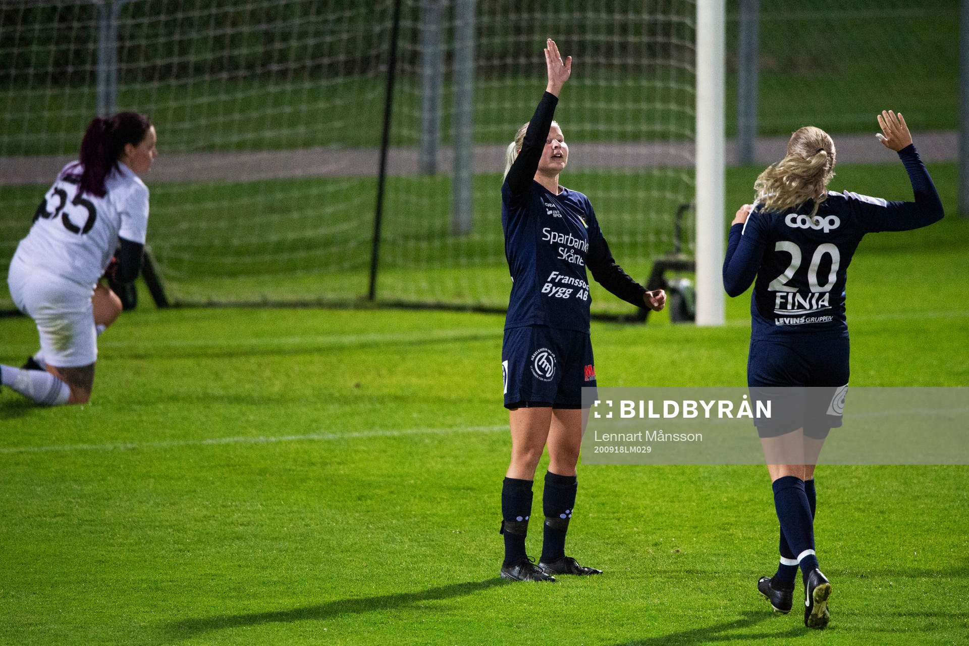 i dammatchen mellan FC Hessleholm och Näsum i Hässleholm