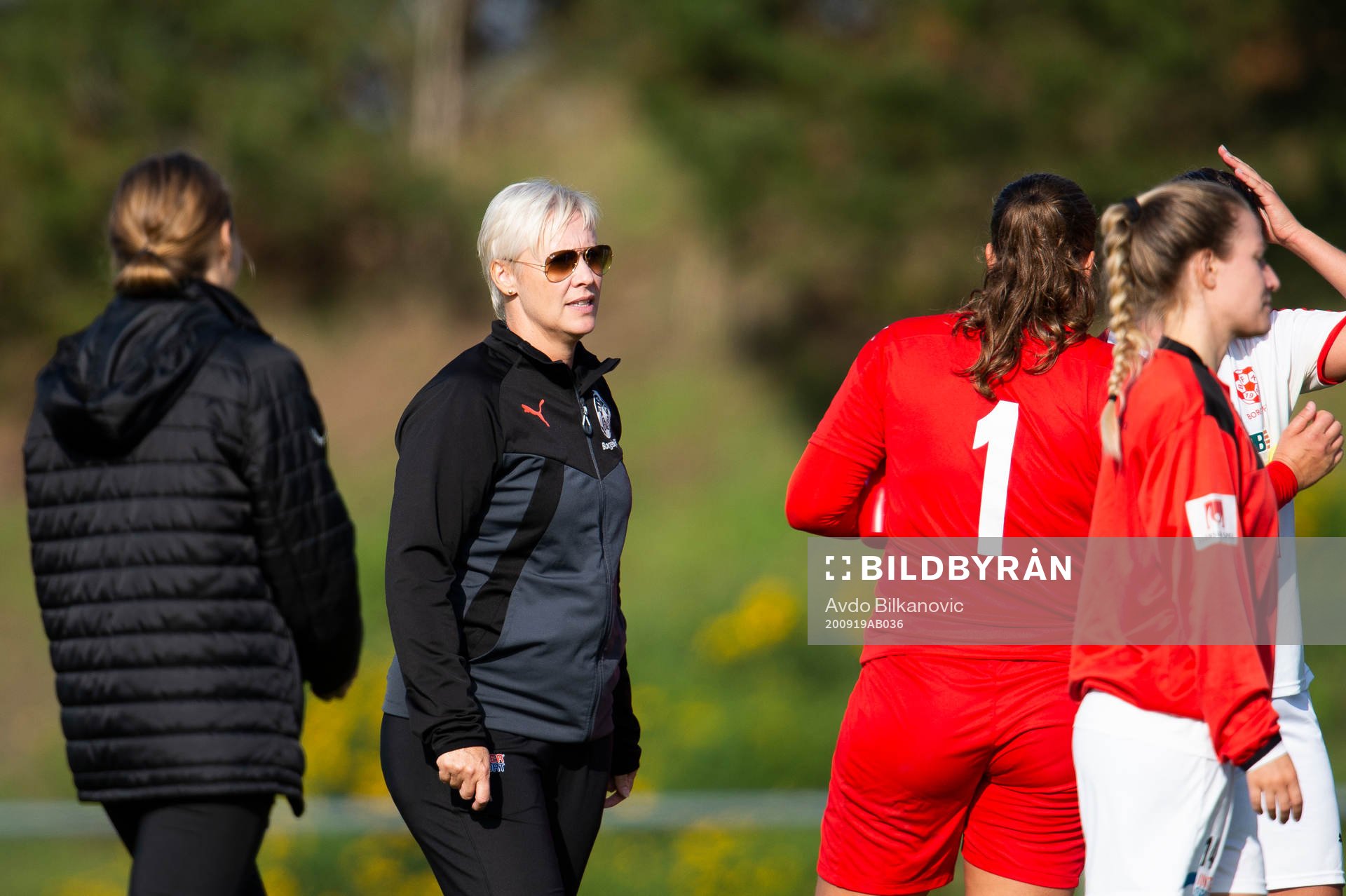 Borgebys lagledare Katarina Glantz under fotbollsmatchen i Division 1 södra mellan Borgeby och Bromölla den 19 september 2020 i Borgeby.