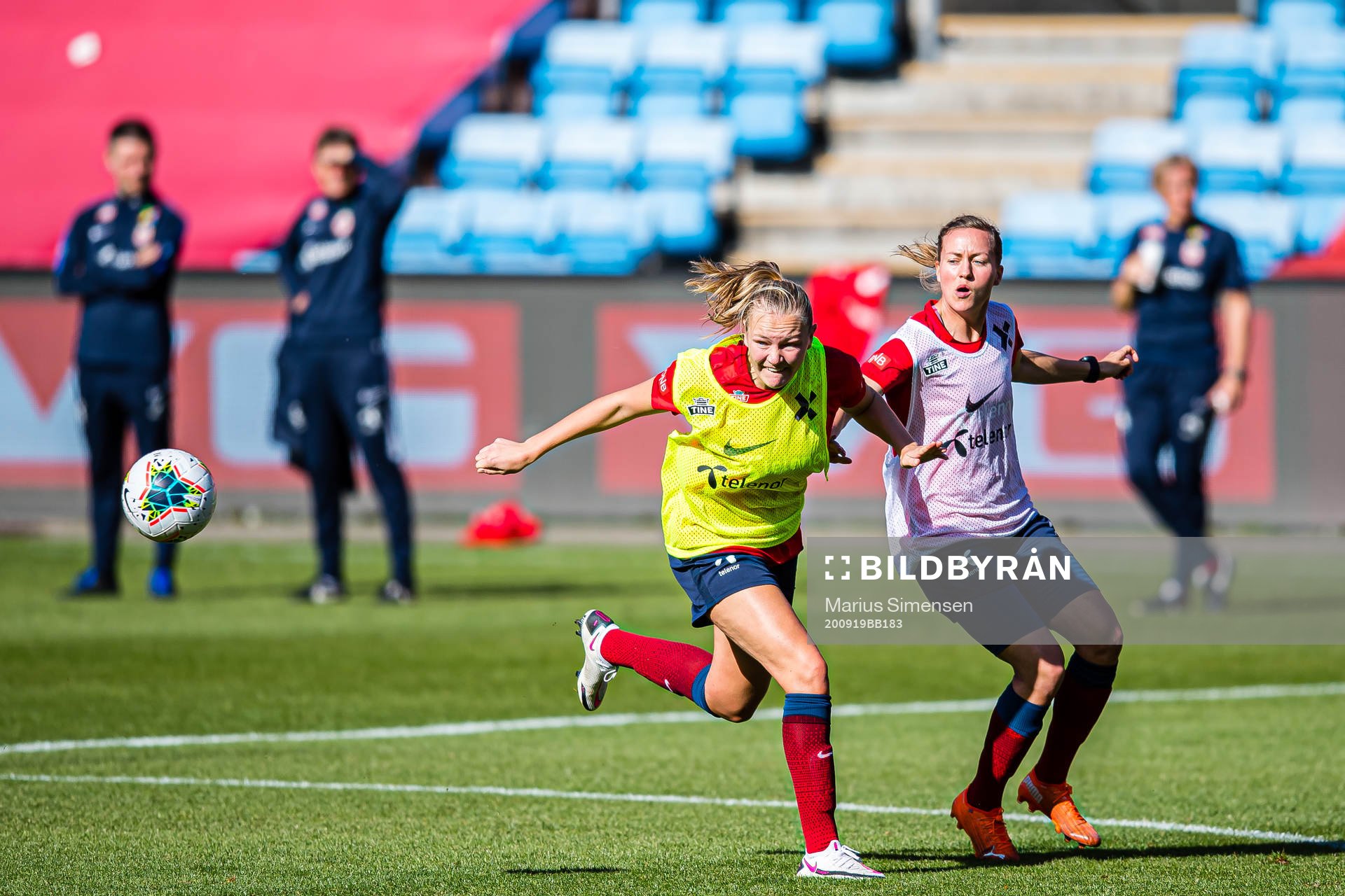 Frida Leonhardsen Maanum and Kristine Minde of the
