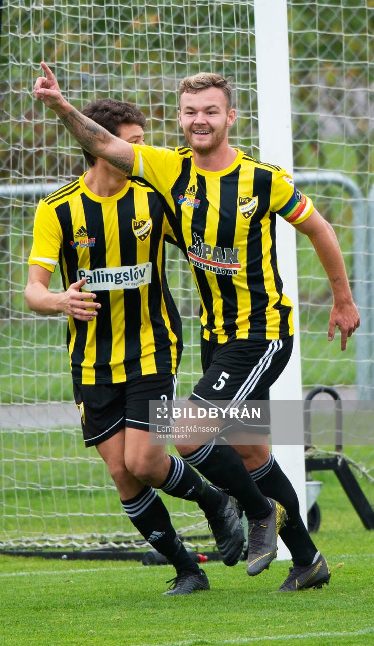 IFK Hässleholms William Andersson i matchen mellan IFK Hässleholm och Älmeboda/Linneryd i Hässleholm den 19 september 2020. 
