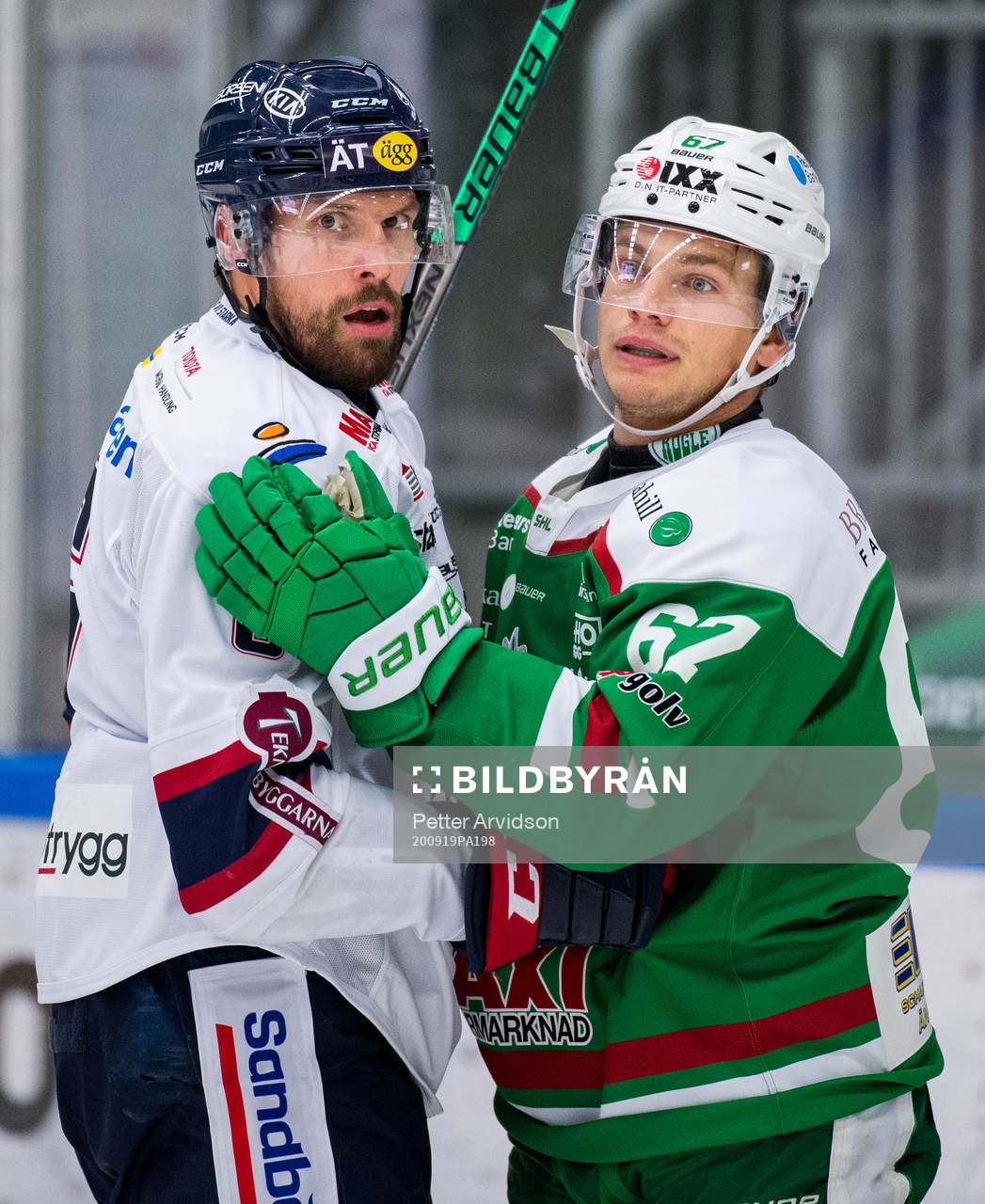 Linköpings Jonas Holös och Rögles Leon Bristedt