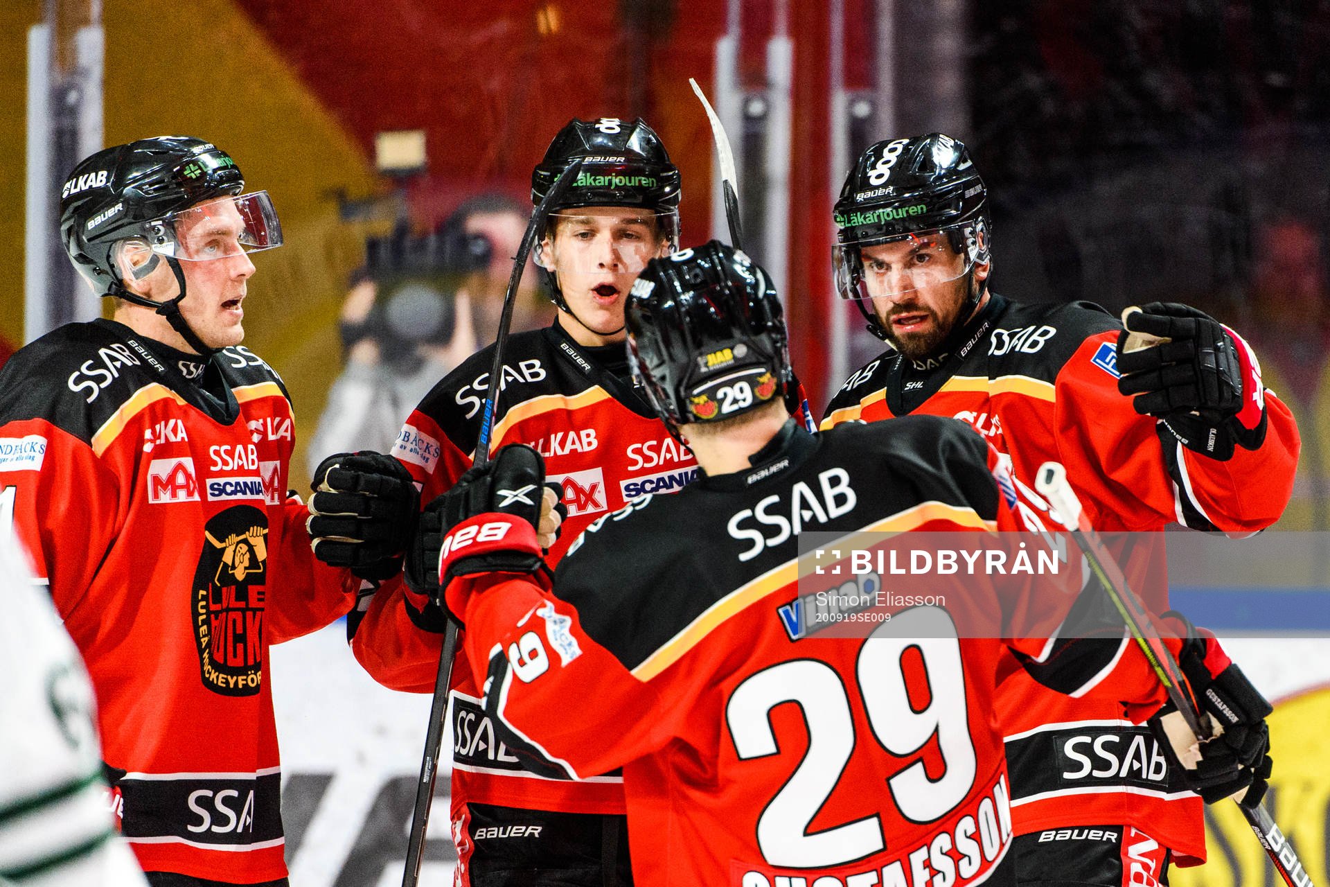Luleås Niklas Olausson jublar