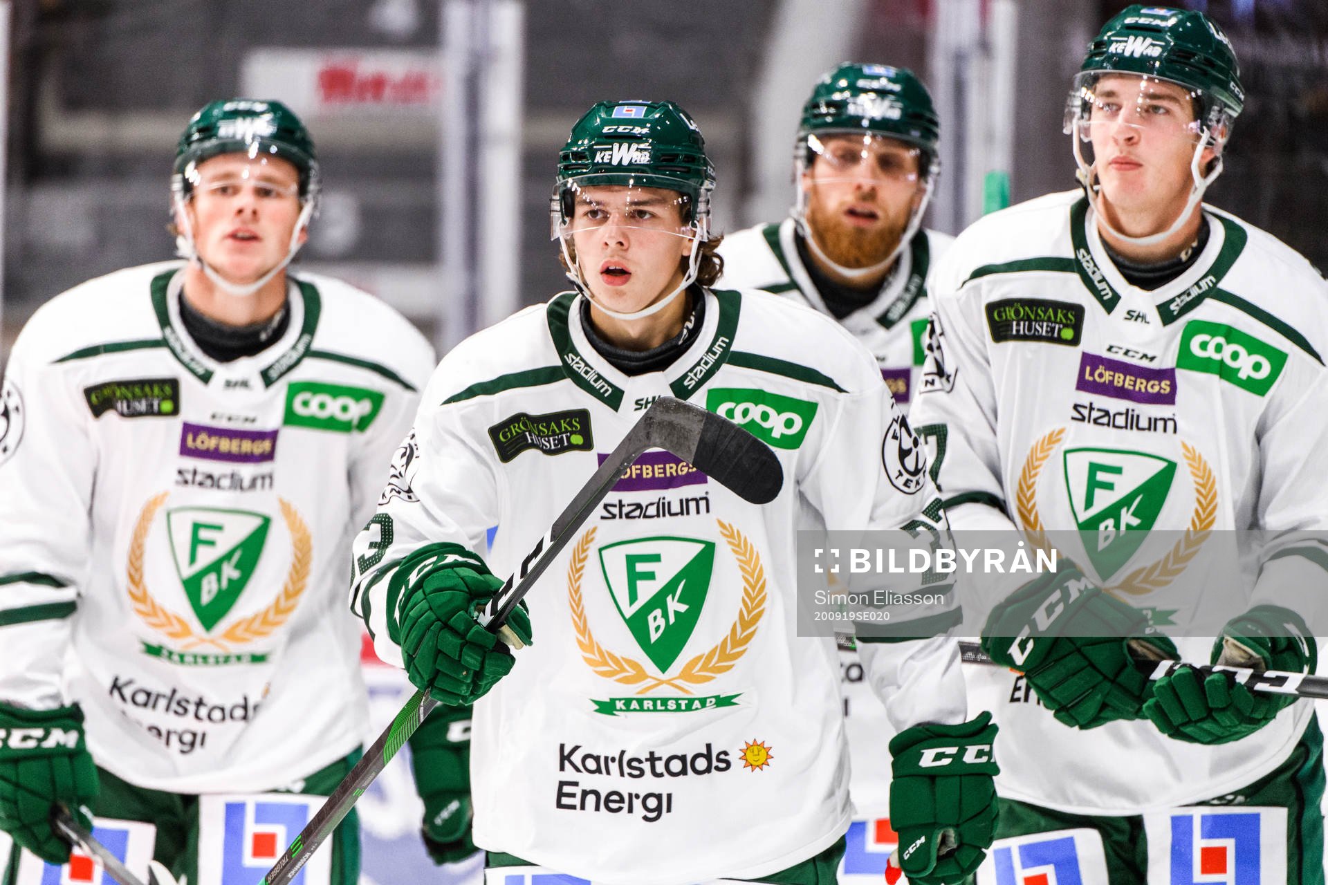 Färjestads Albert Johansson och Oskar Bäck jublar