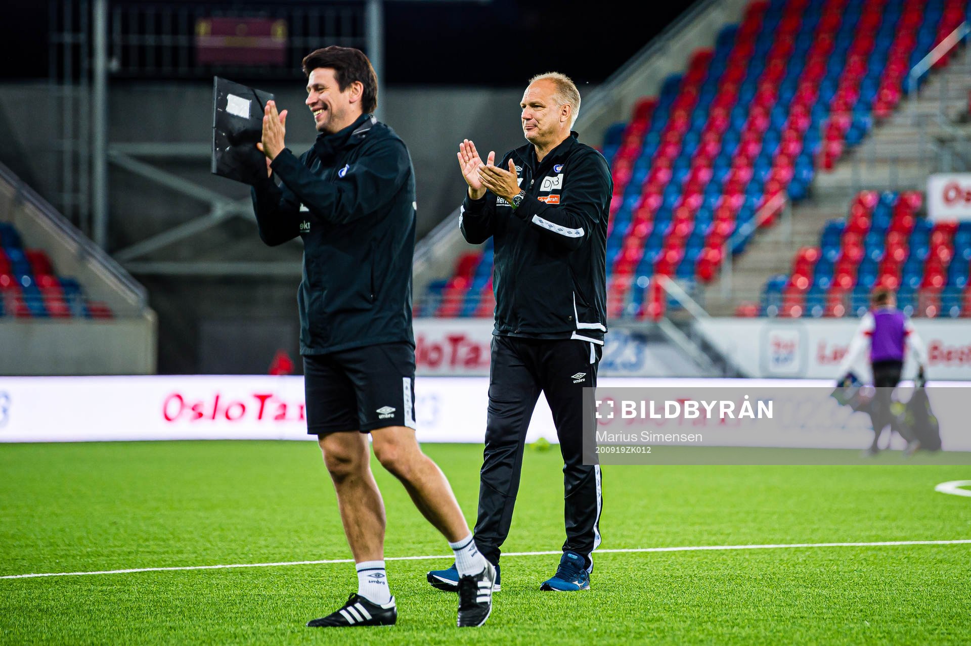 Dag-Eilev Fagermo, head coach of Vålerenga, celebrates