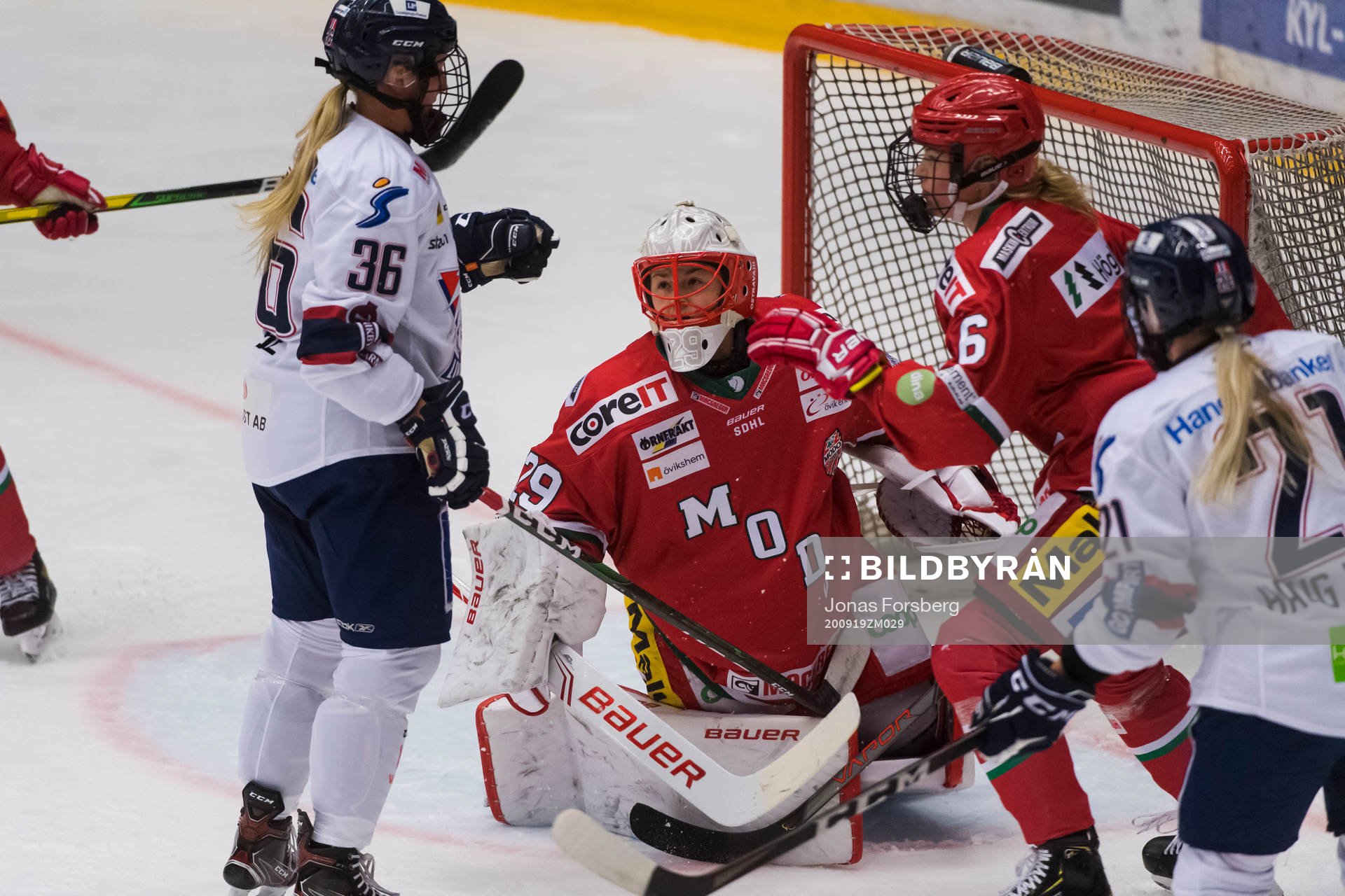 Modos Klara Peslarova och Linköpings Emilie Kruse Johansen