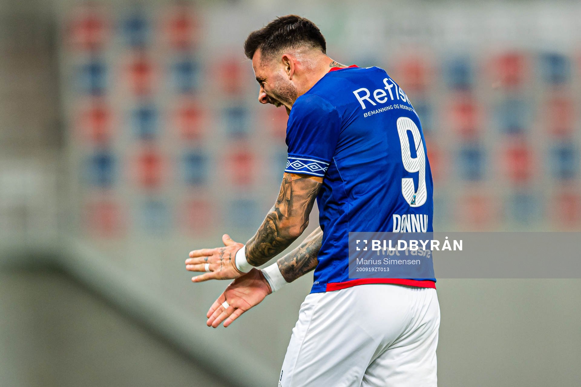 Aron Leonard Dønnum of Vålerenga celebrates after scoring the 2-0 goal during the Eliteserien match between Vålerenga and Molde on September 19, 2020 in Oslo.