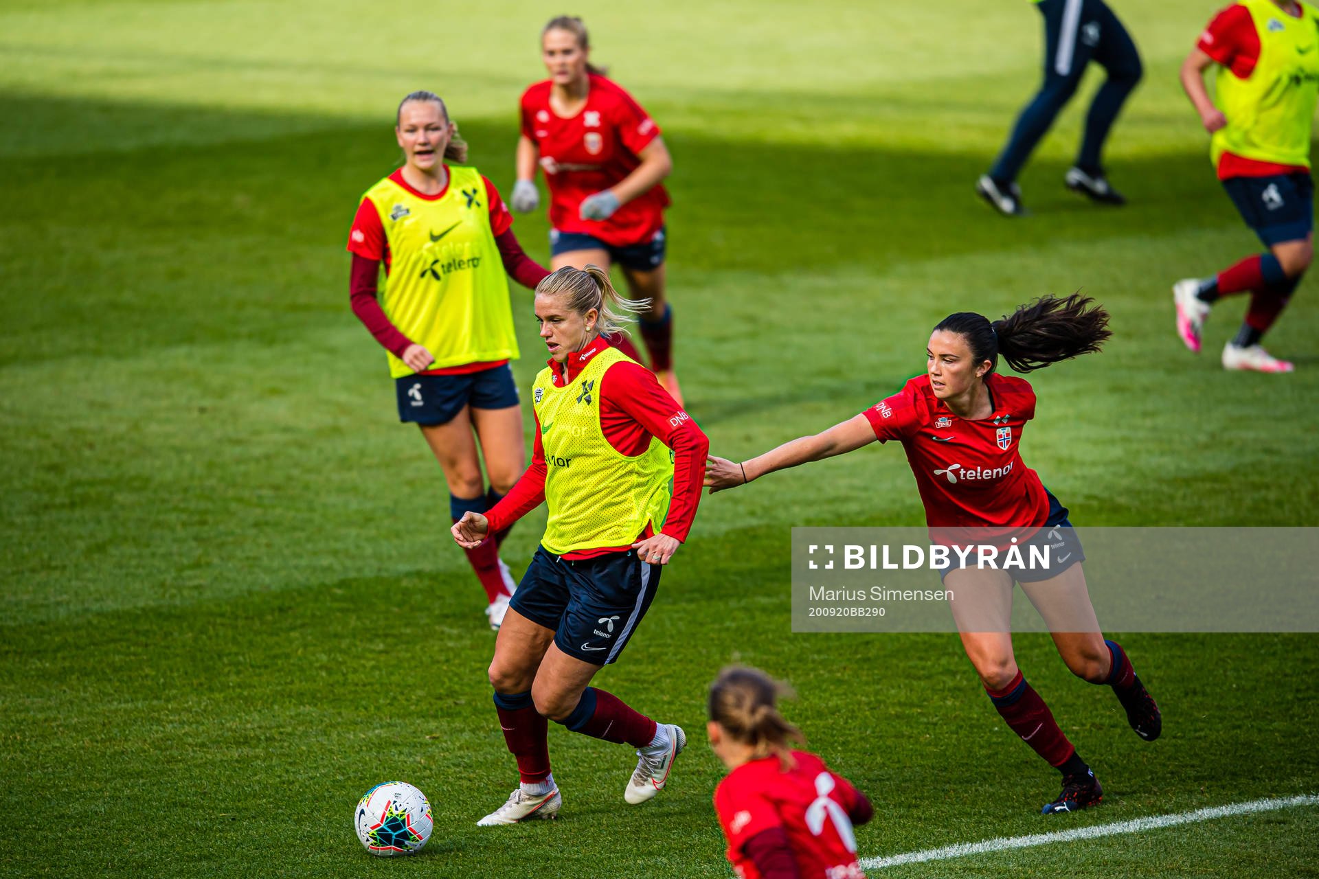 Elise Hove Thorsnes and Ingrid Syrstad Engen of the