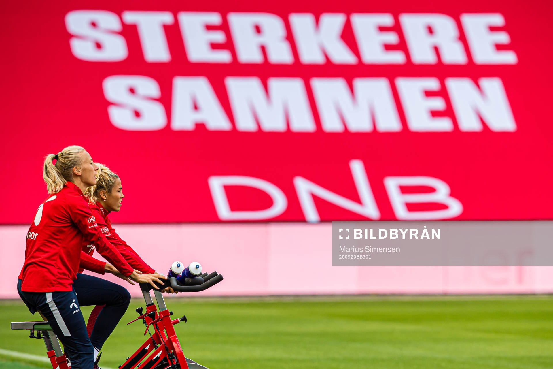 Anja Sønstevold and Celin Bizet Ildhusøy of the Norwegian