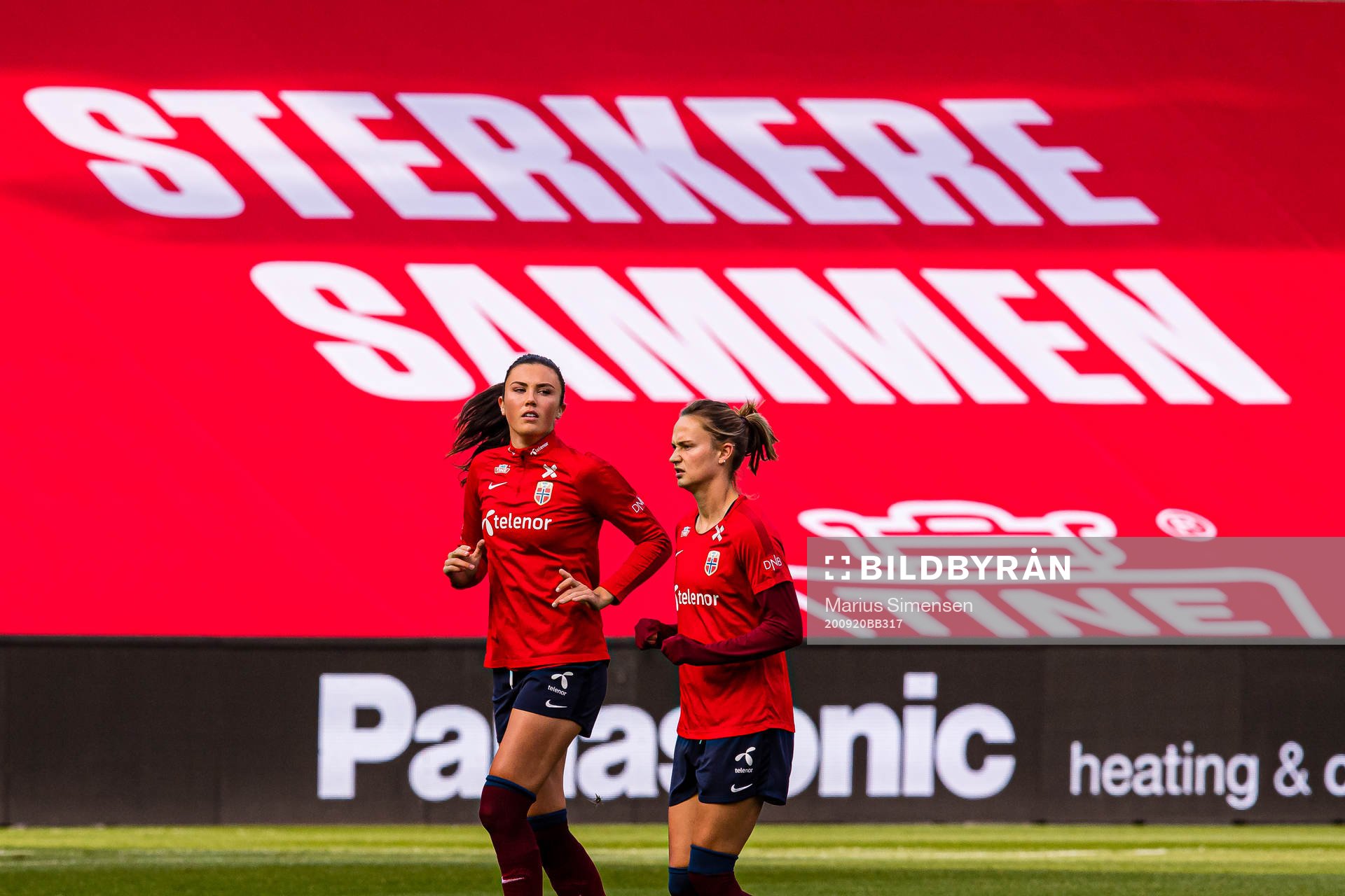Ingrid Syrstad Engen and Caroline Graham Hansen of the