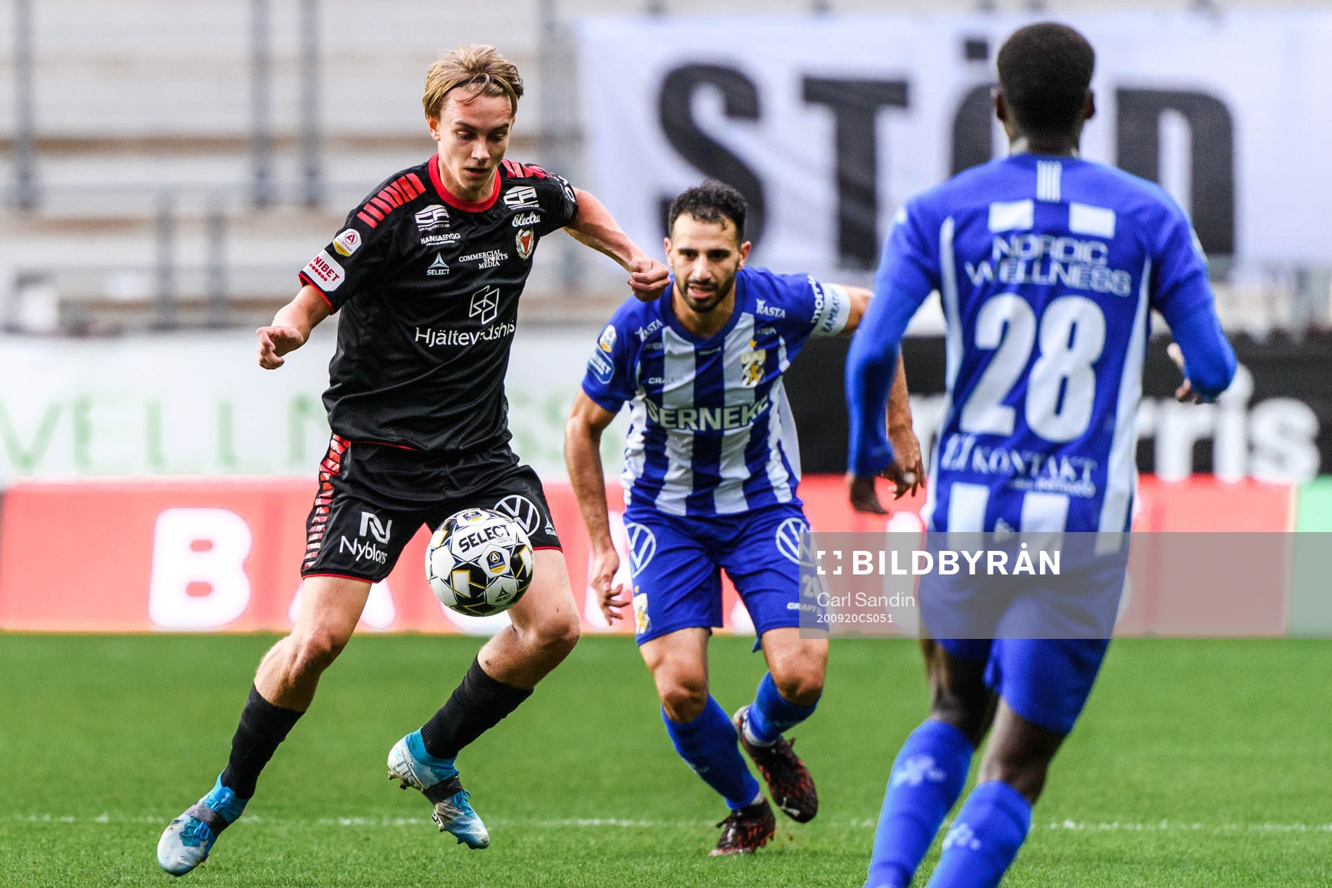 Kalmars Isak Magnusson och IFK Göteborg André Calisir