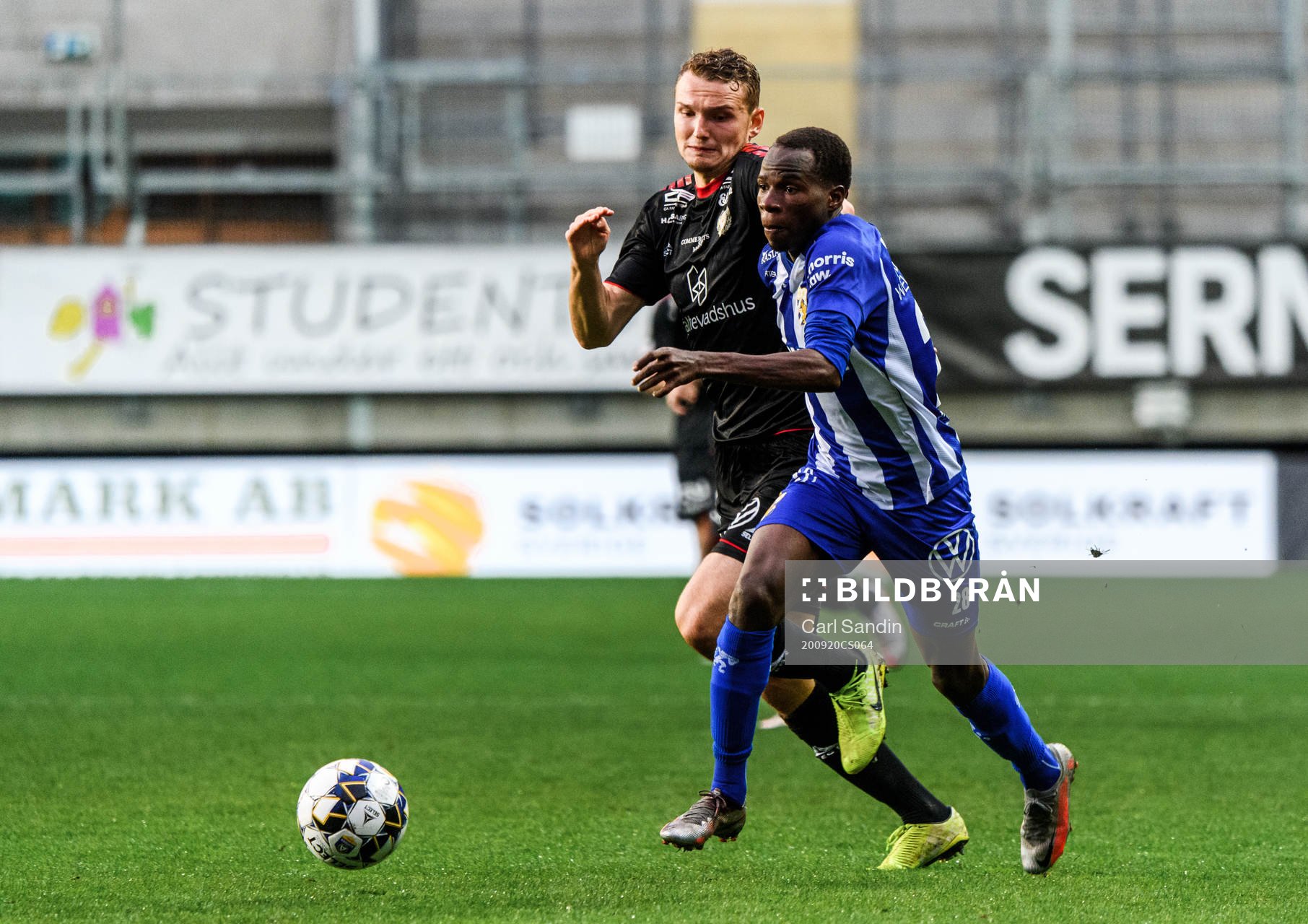 Kalmars Piotr Johansson och IFK Göteborg Alhassan Yusuf