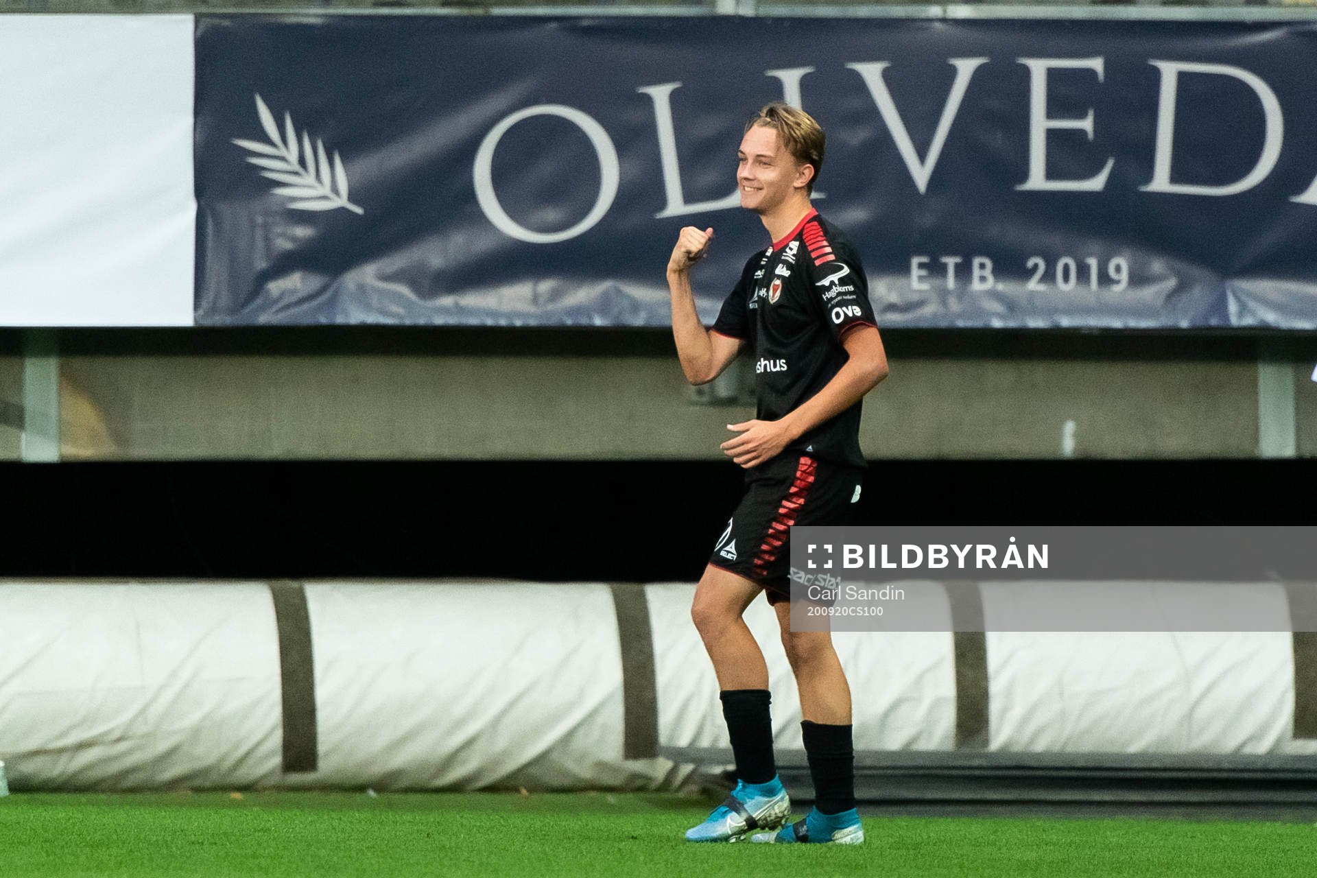 Kalmars Isak Magnusson jublar