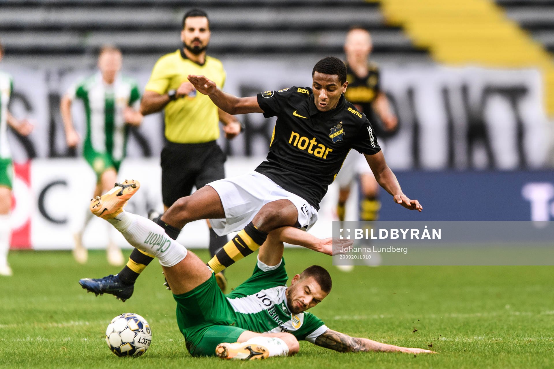 s Paulos Abraham och Hammarbys Vladimir Rodic