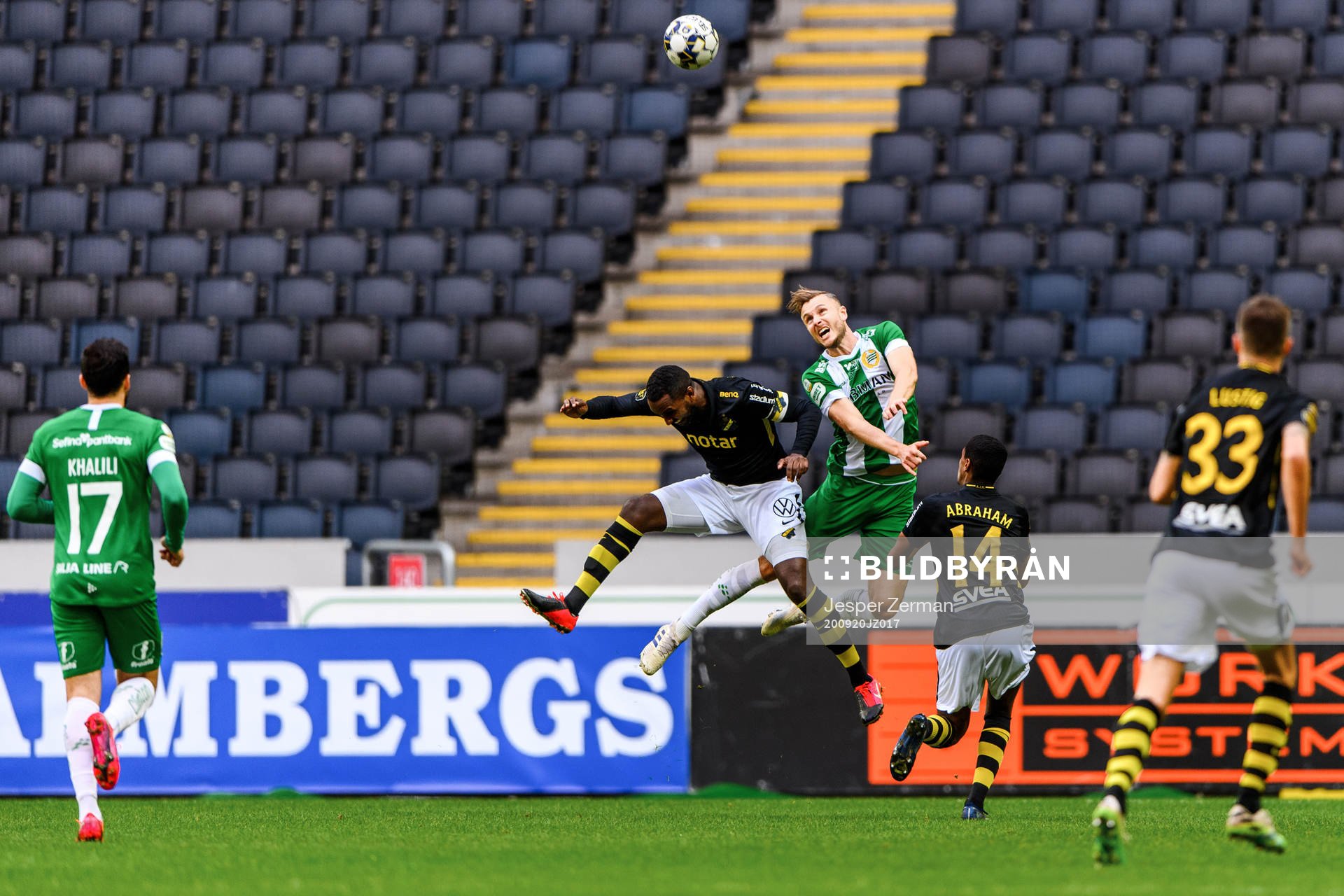s Henok Goitom och Hammarbys Richard Magyar