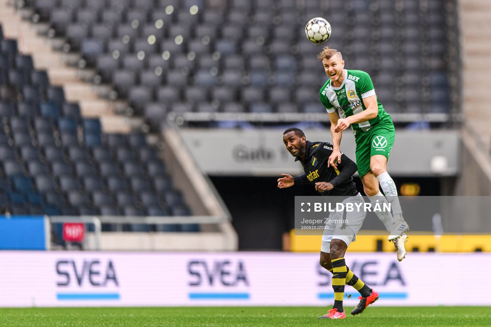s Henok Goitom och Hammarbys Richard Magyar