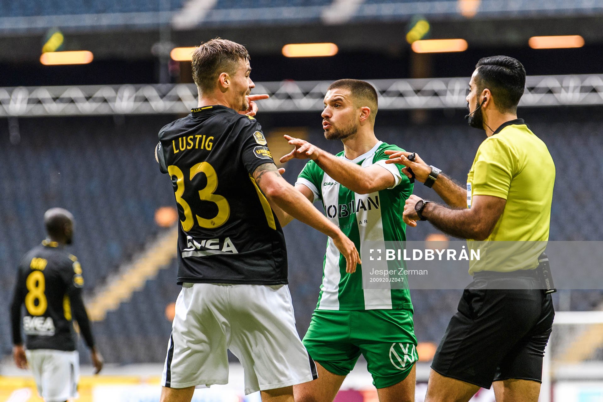 s Mikael Lustig och Hammarbys Vladimir Rodic