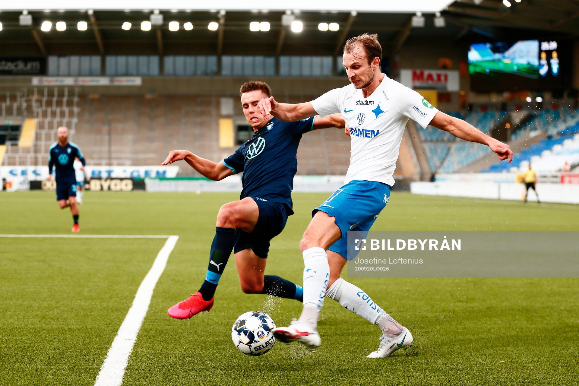 Malmö FFs Jonas Knudsen och IFK Norrköpings Lars Krogh