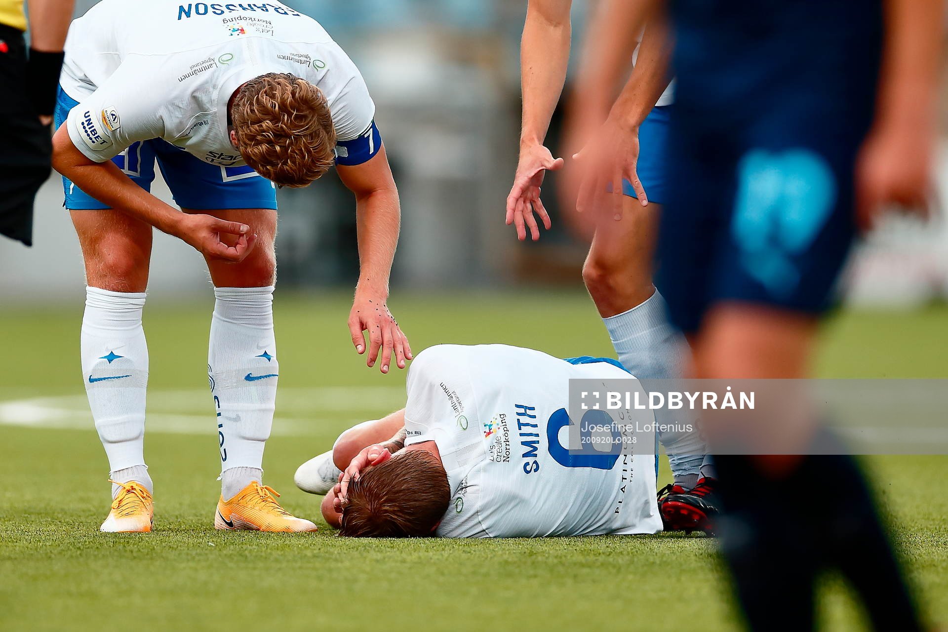 IFK Norrköpings Eric Smith ligger ner och har ont