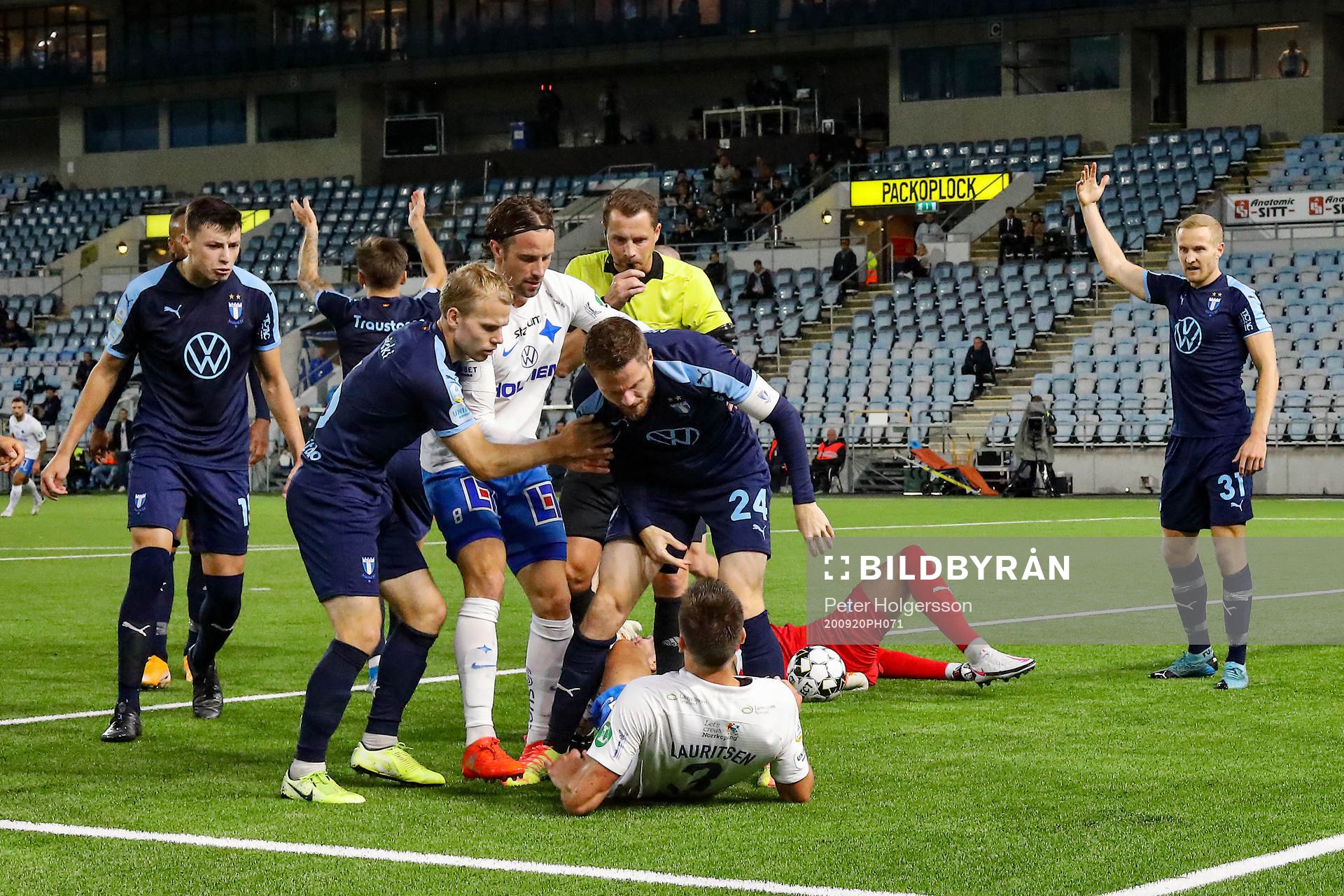 Situation som resulterade i varningar på IFK Norrköpings
