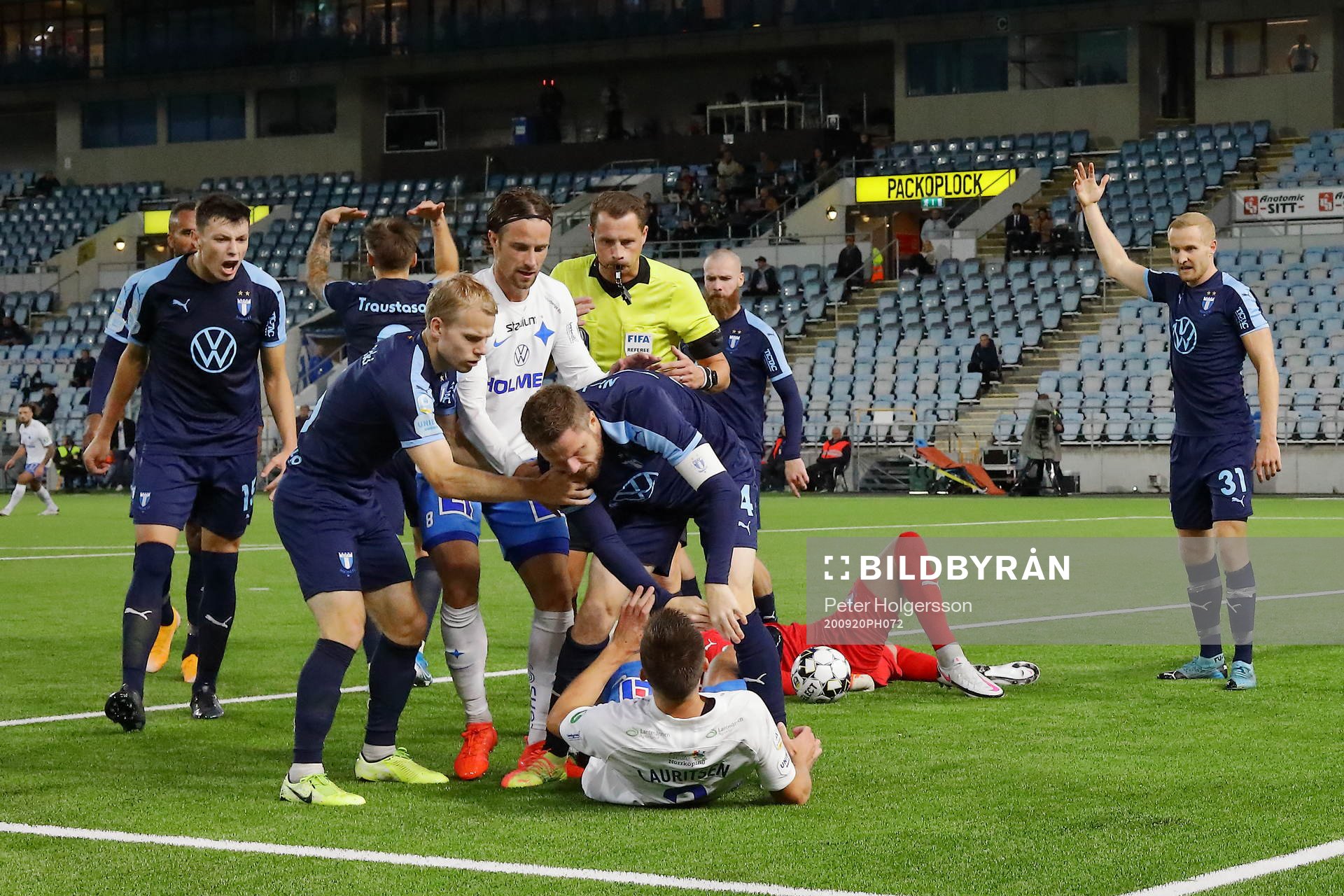 Situation som resulterade i varningar på IFK Norrköpings