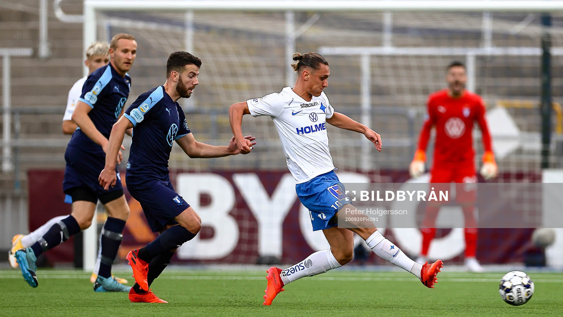 Malmö FFs Magnus Wolff Eikrem och IFK Norrköpings