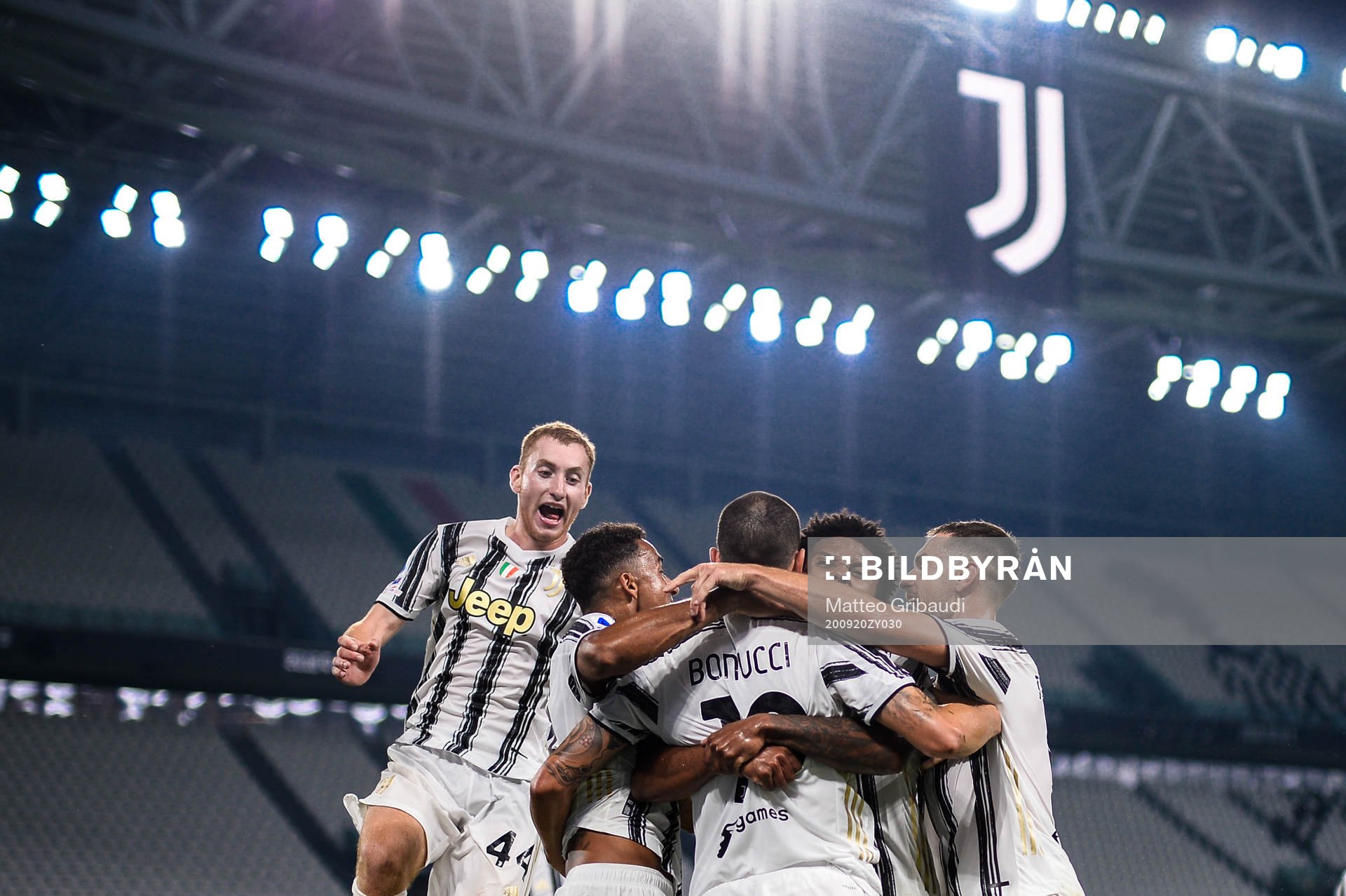 Dejan Kulusevski of Juventus celebrates the 2-0 goal by