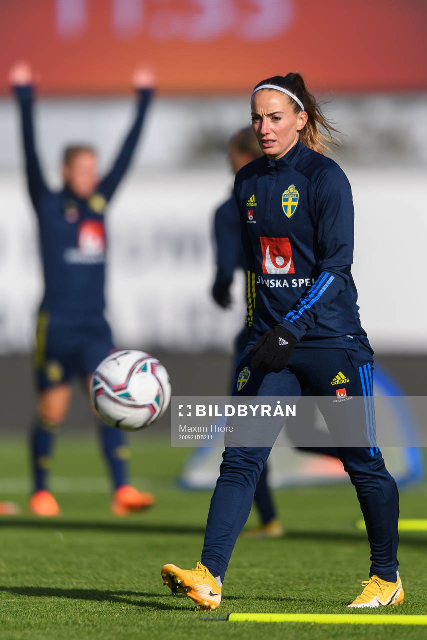 Kosovare Asllani