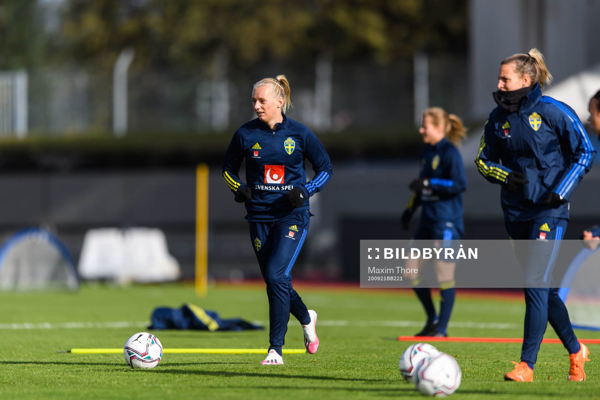 Stina Blackstenius and Nathalie Björn