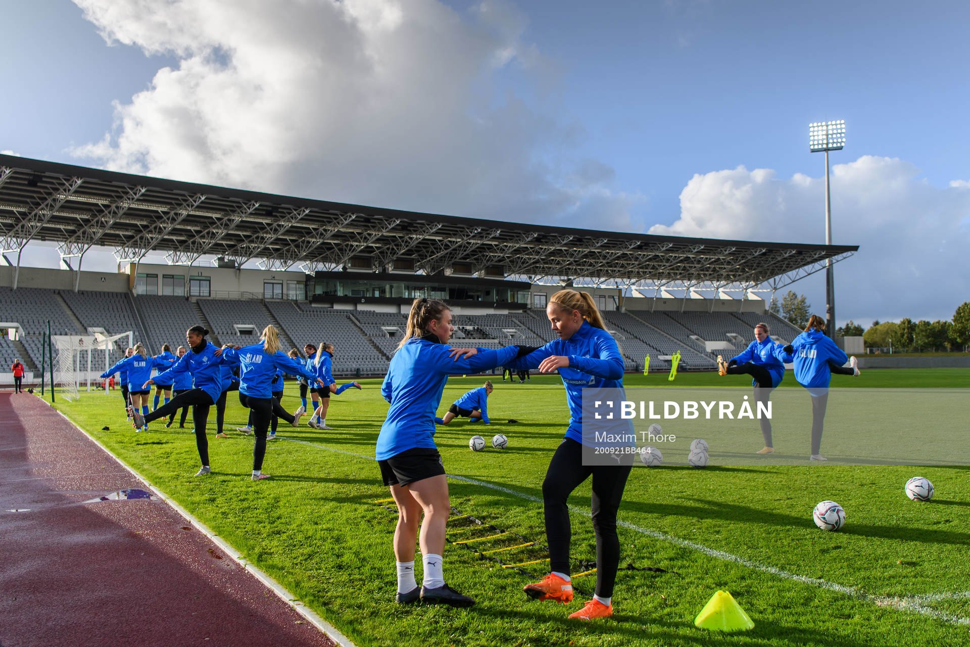 Agla Maria Albertsdottir and Glodis Perla Viggosdottir