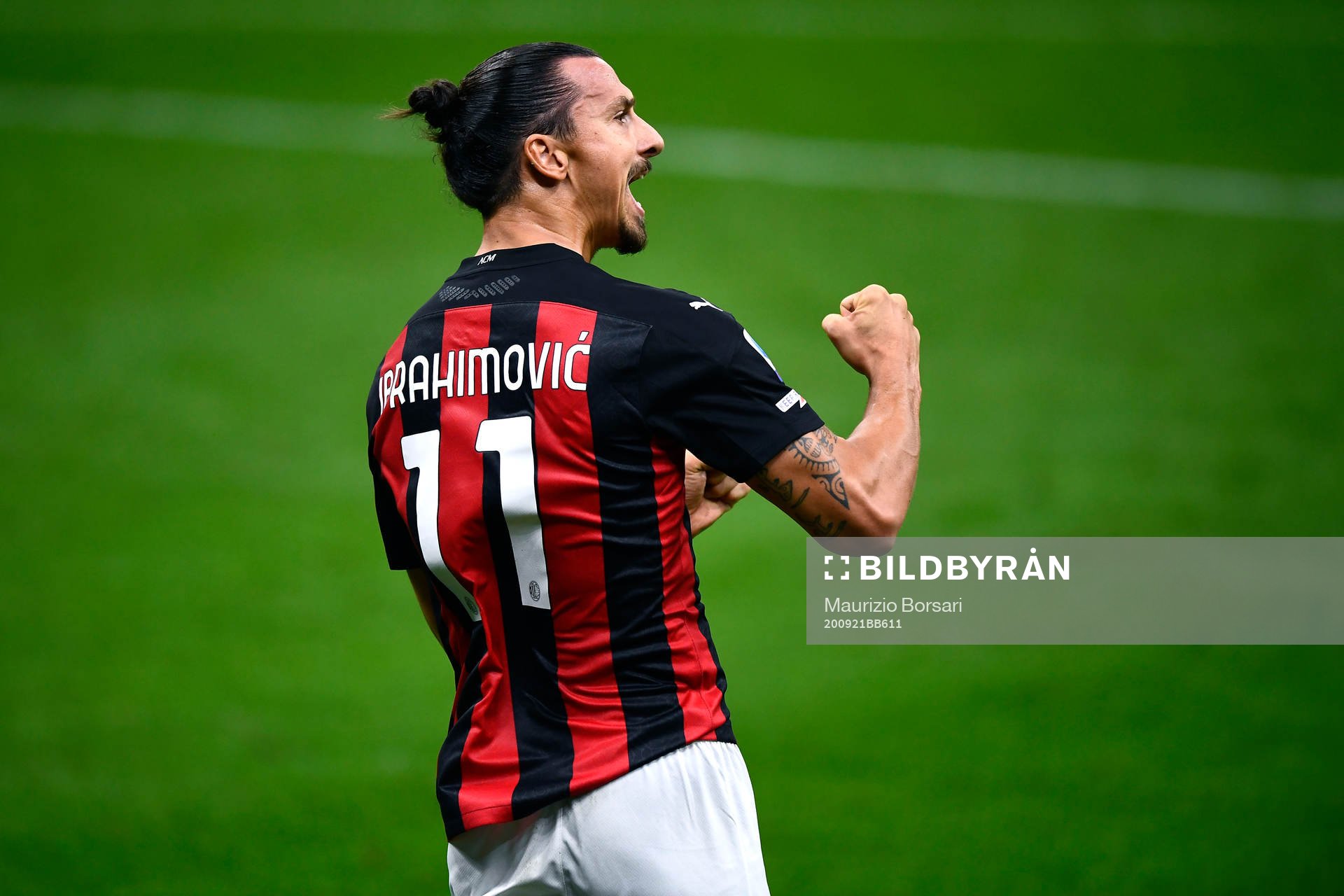 Zlatan Ibrahimovic of AC Milan celebrates