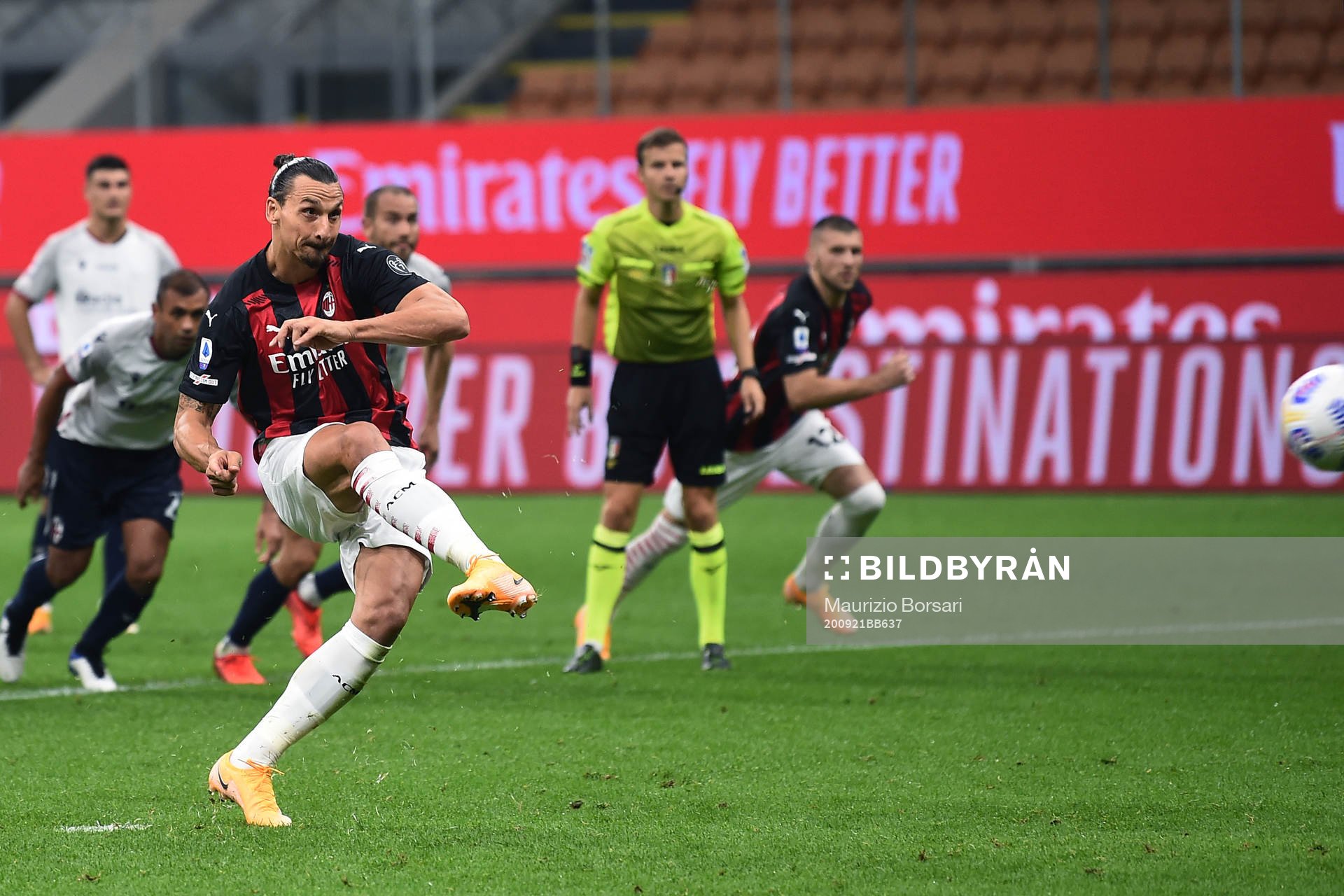 Zlatan Ibrahimovic of AC Milan scores 2-0