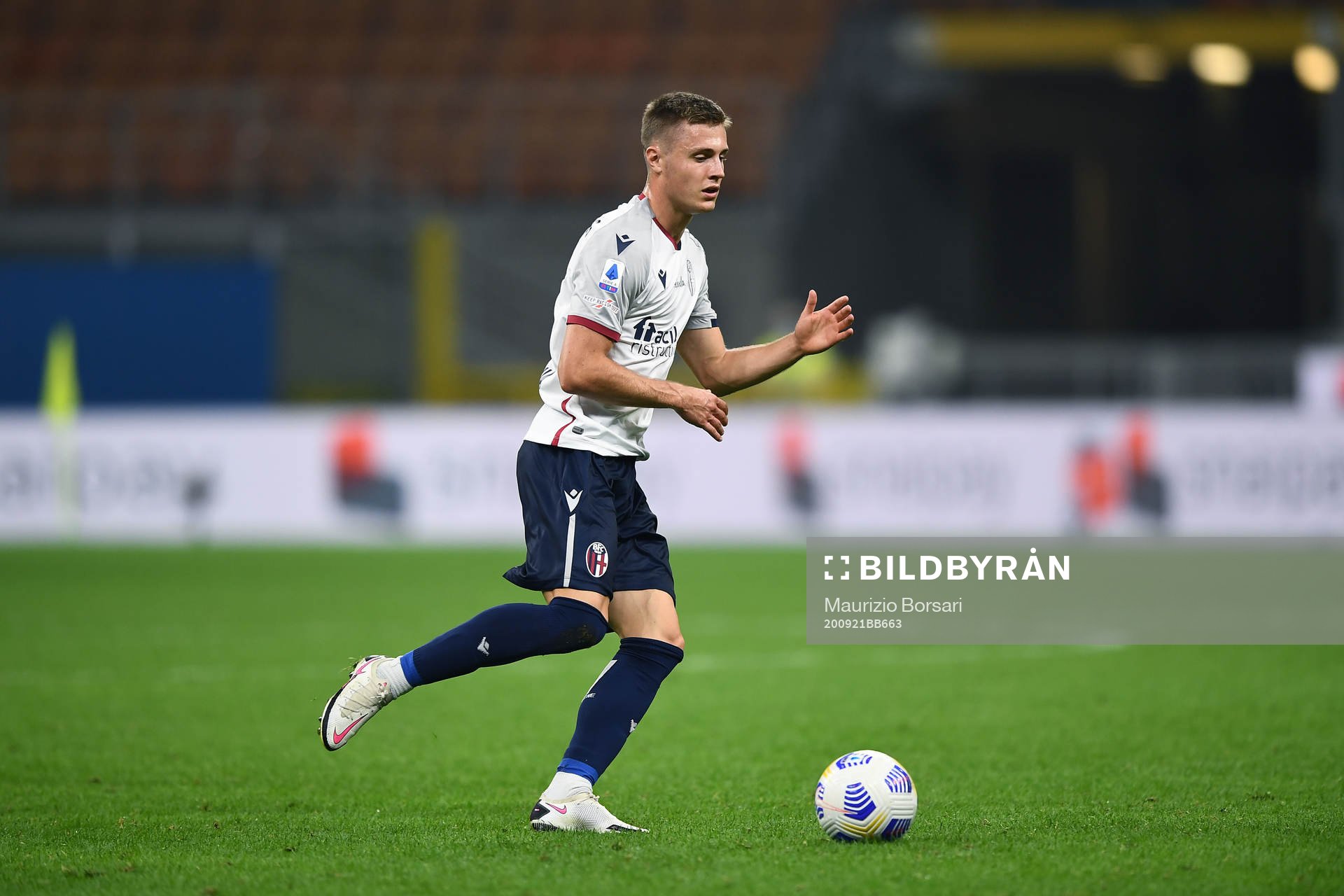 Mattias Svanberg of Bologna