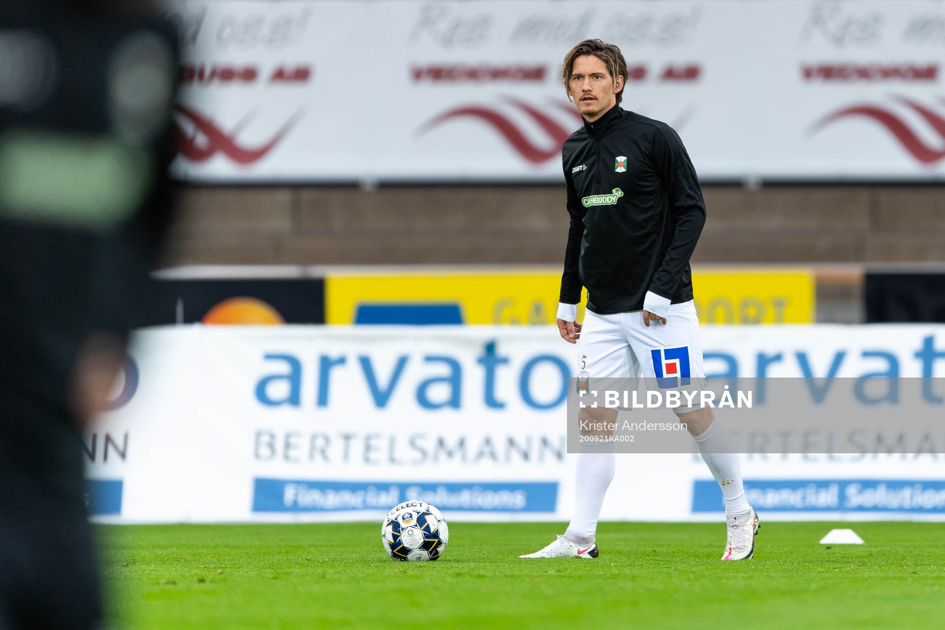 Varbergs Robin Book före fotbollsmatchen i Allsvenskan