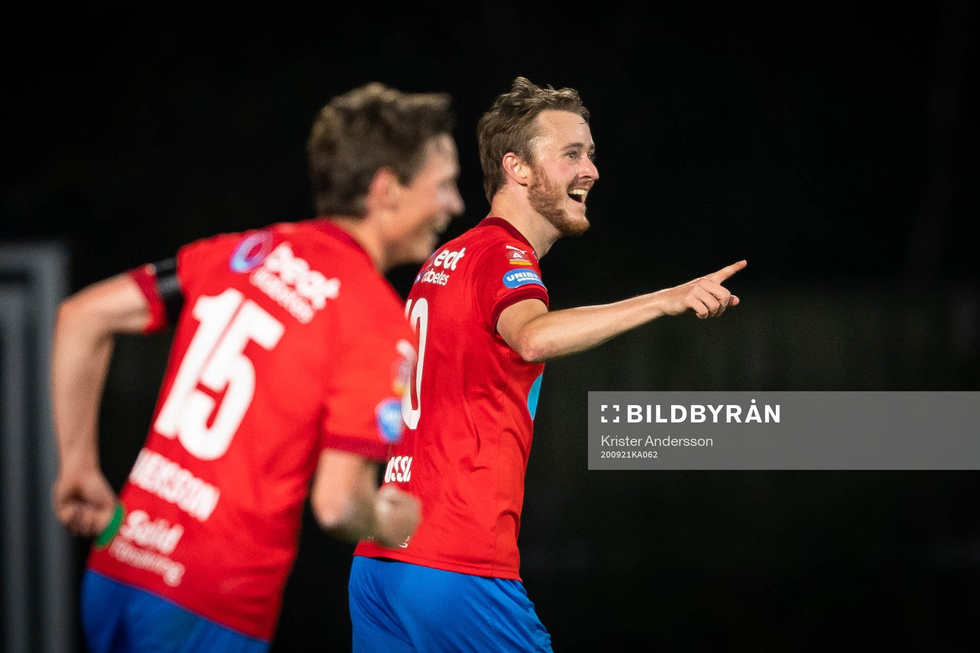 Helsingborgs Rasmus Jönsson jublar efter 1-3 under fotbollsmatchen i Allsvenskan mellan Varberg och Helsingborg den 21 september 2020 i Varberg.