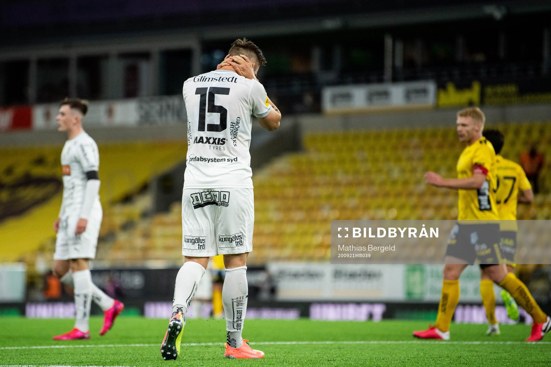 Häckens Alexander Söderlund deppar