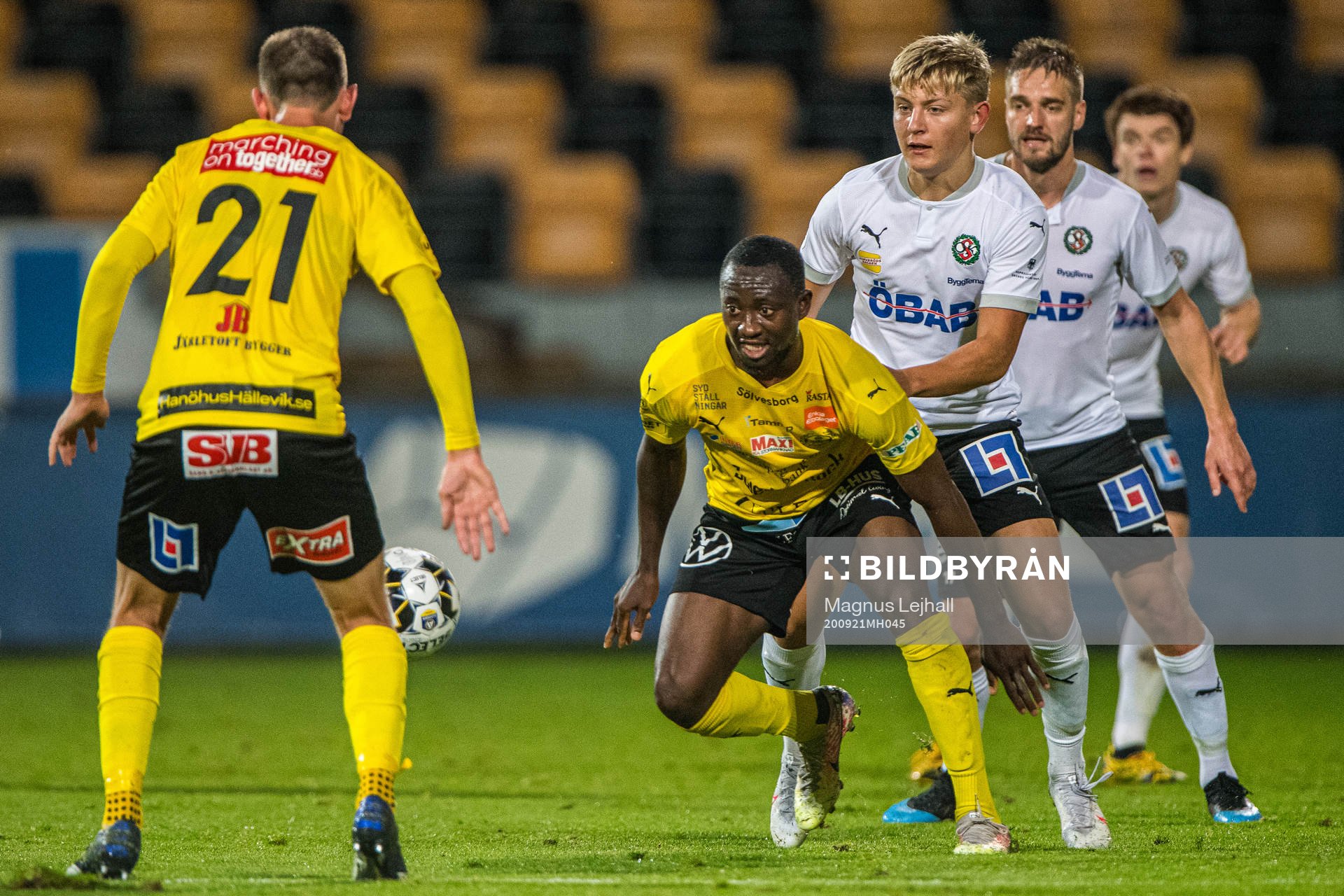 Mjällbys Moses Orwohicho Ogbu, Örebros Dennis Collander