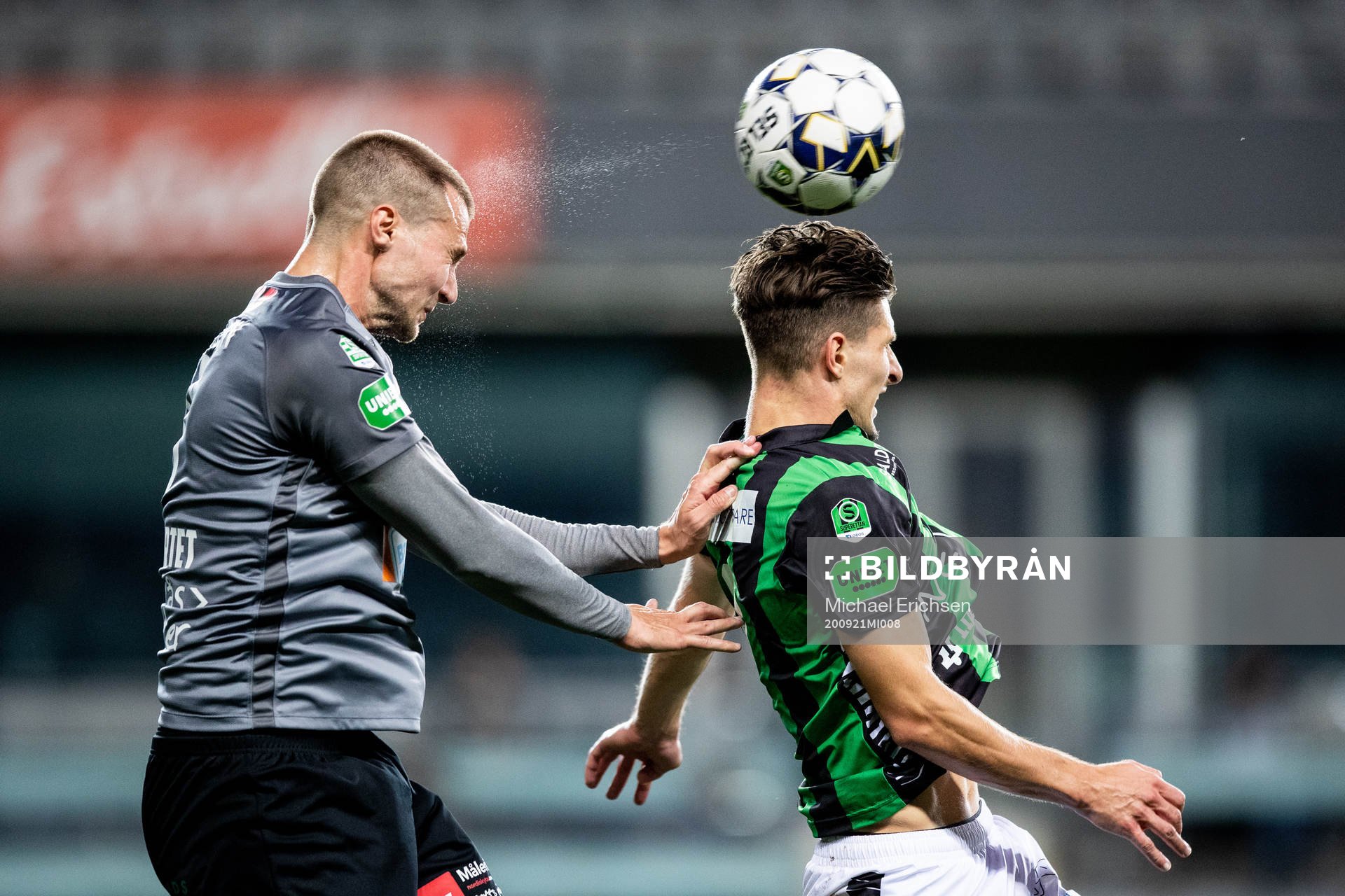 Västerås Jonas Hellgren och GAIS Adnan Maric
