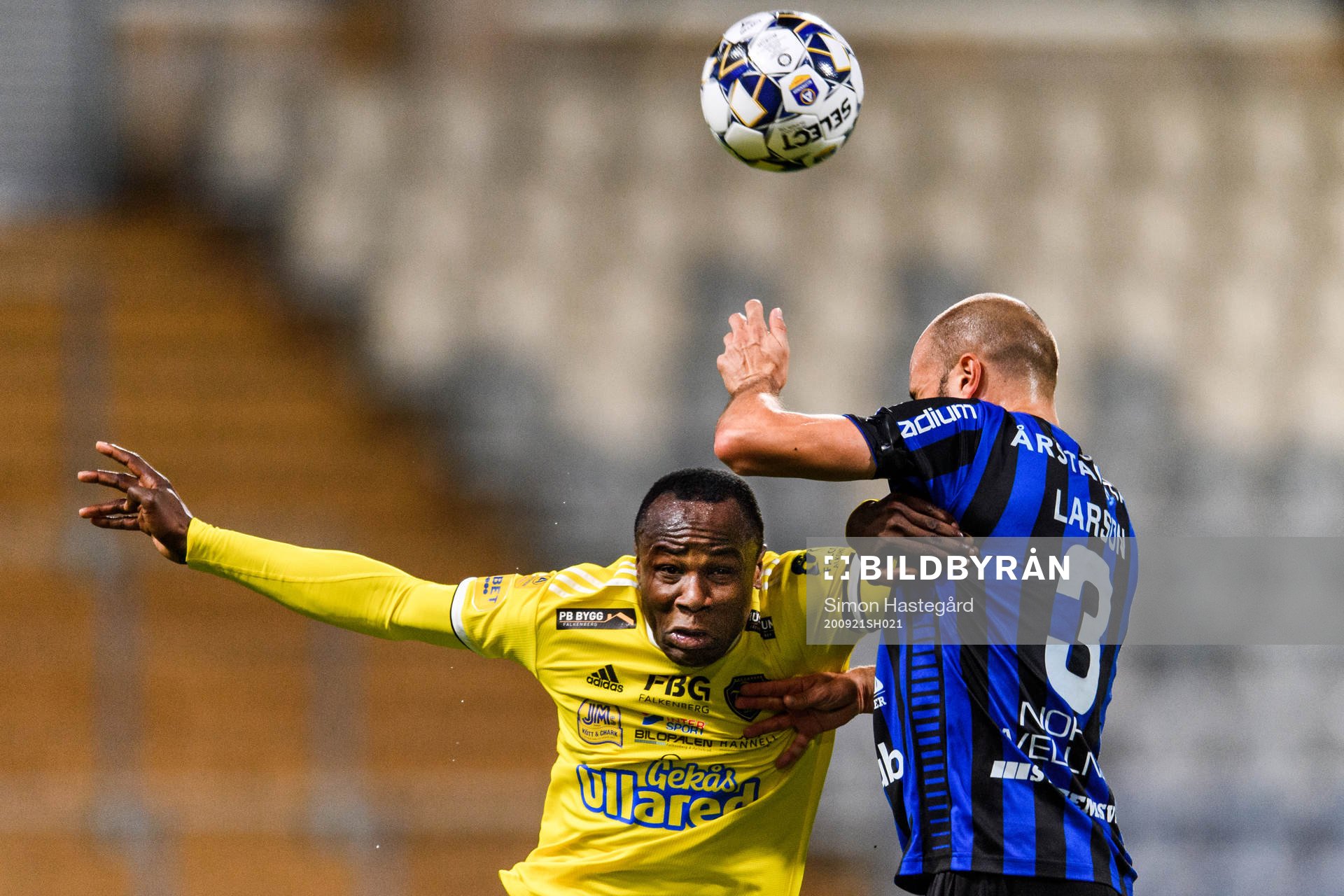 Falkenbergs Nsima Peter och Sirius Karl Larson
