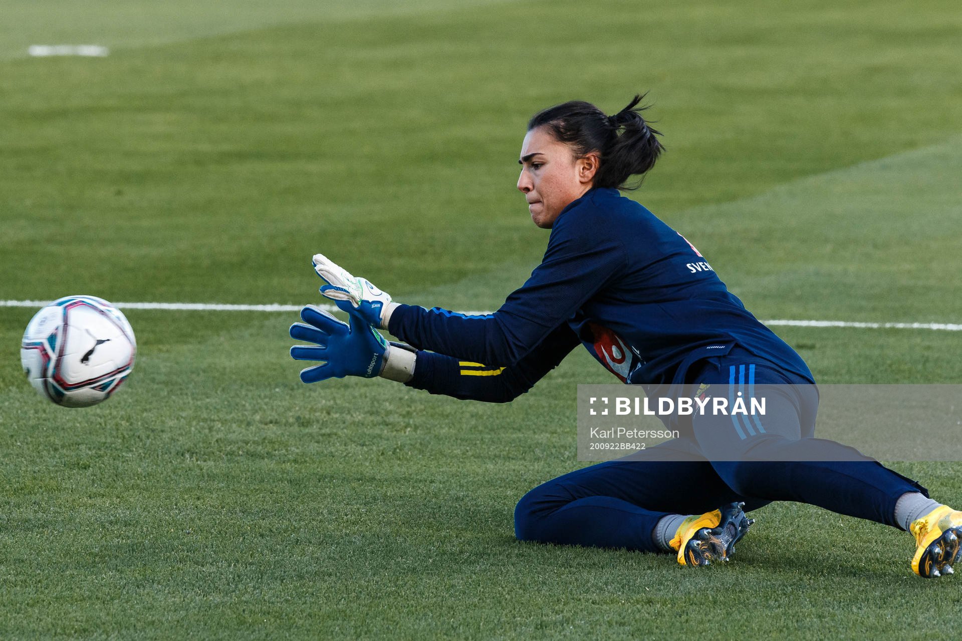 Goalkeeper Zecira Musovic of Sweden