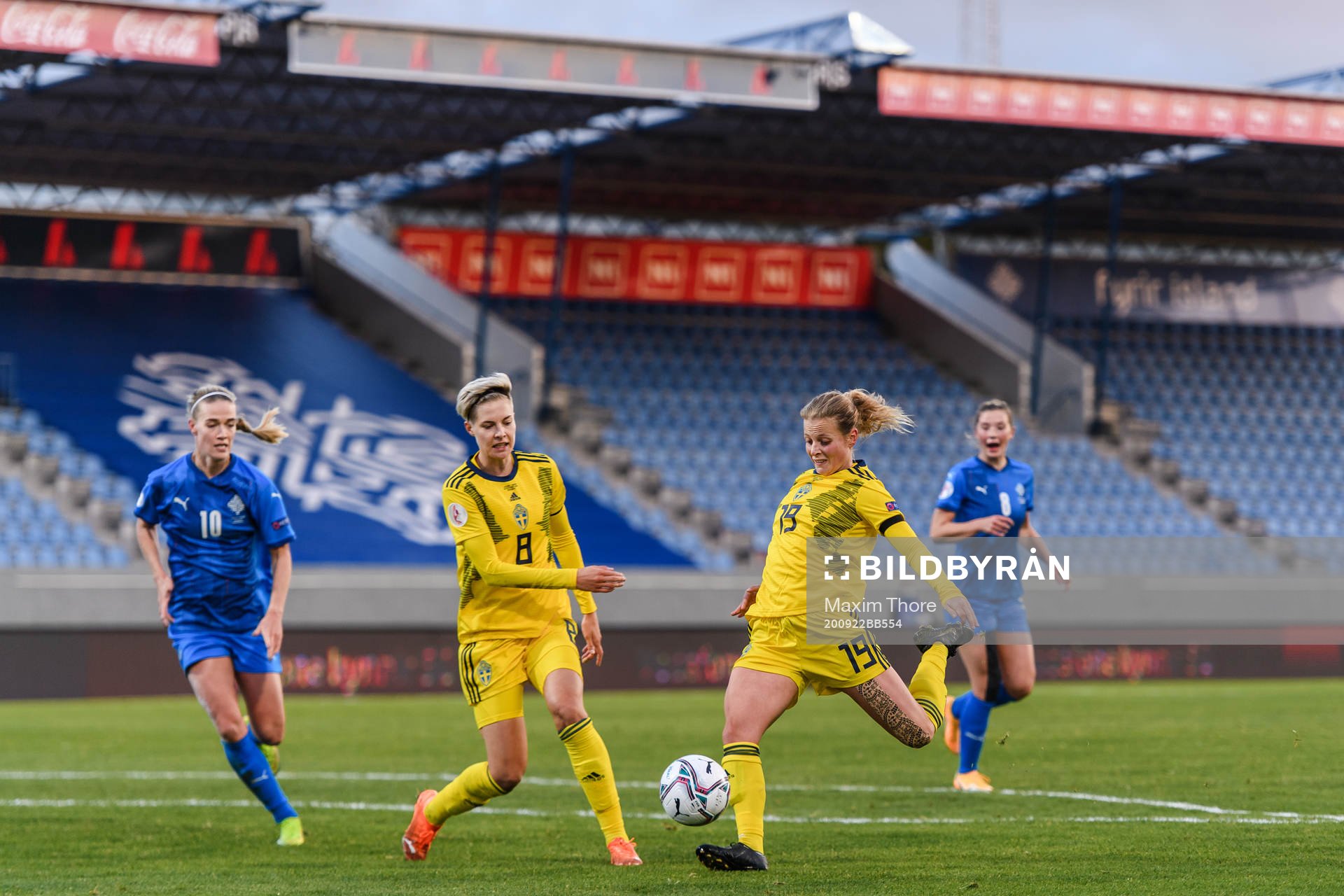 Lina Hurtig and Anna Anvegård of Sweden