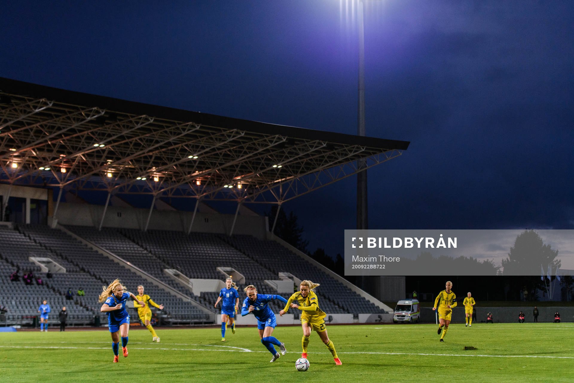 Gunnhildur Yrsa Jonsdottir of Iceland and Mimmi Larsson of