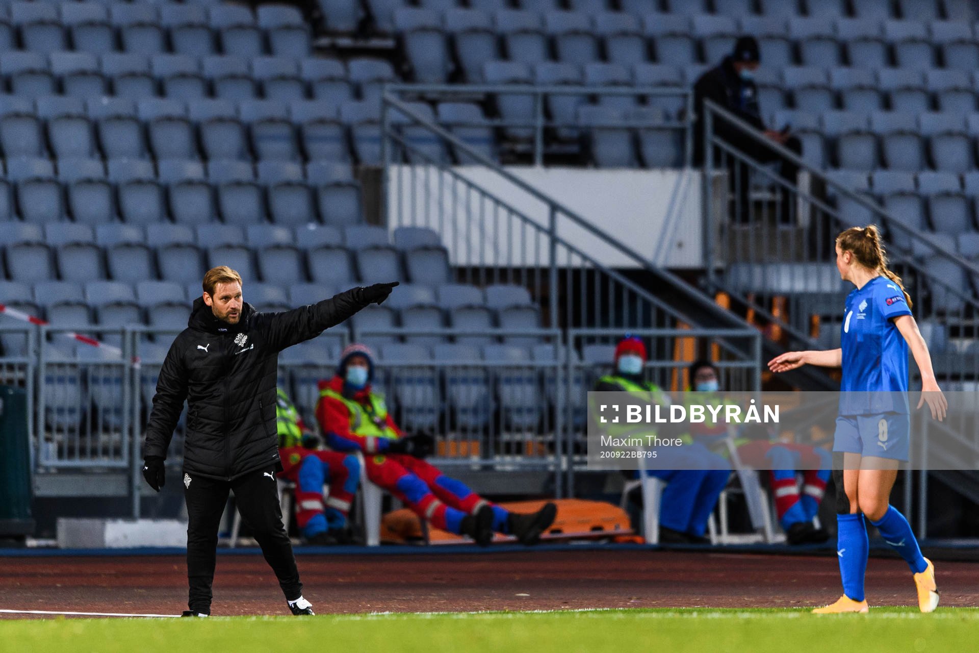 Head coach Jon Thor Hauksson and Sigrid Lara Gardarsdottir